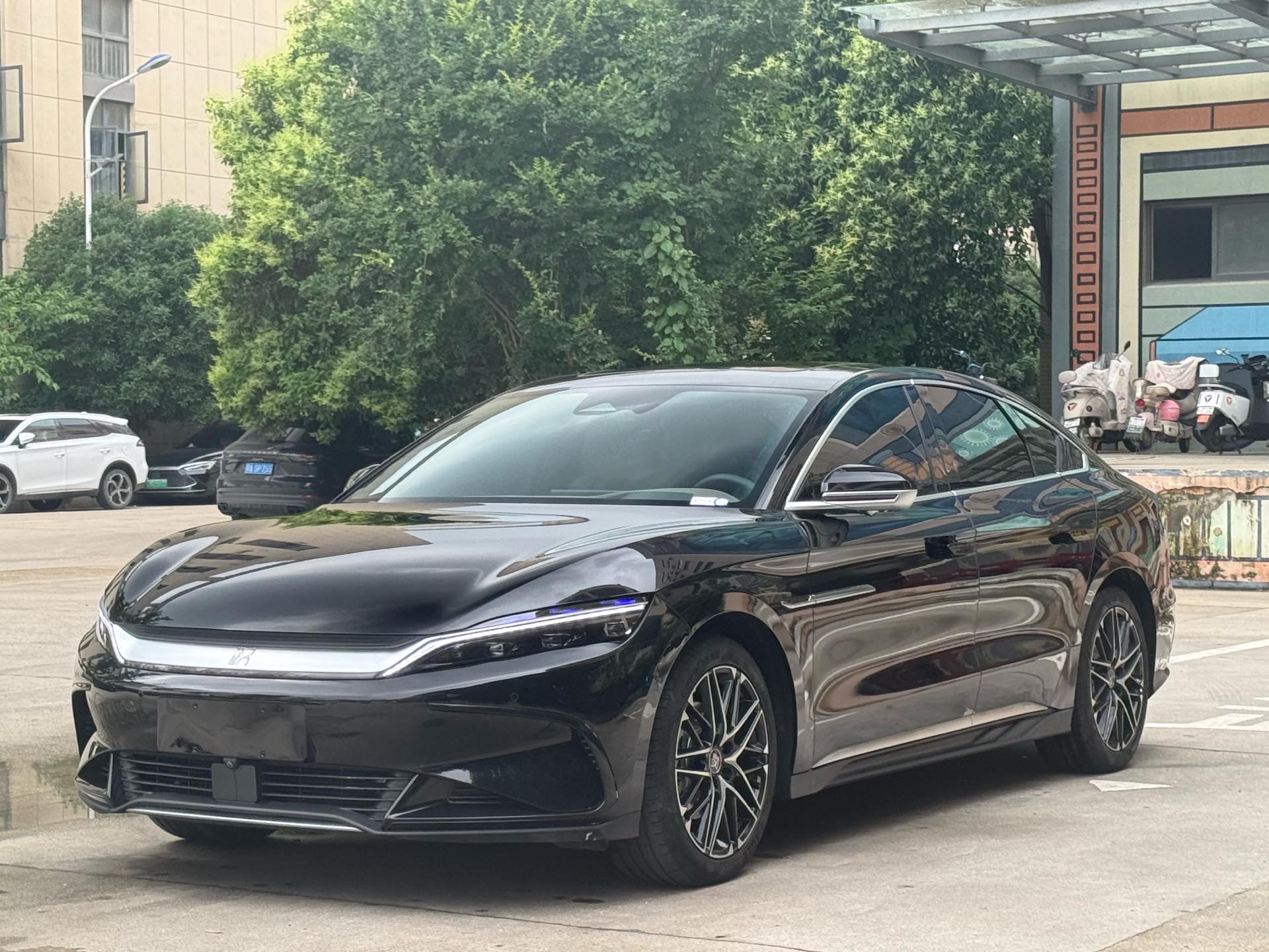 BYD Han 2024 BYD Han 2024 car image