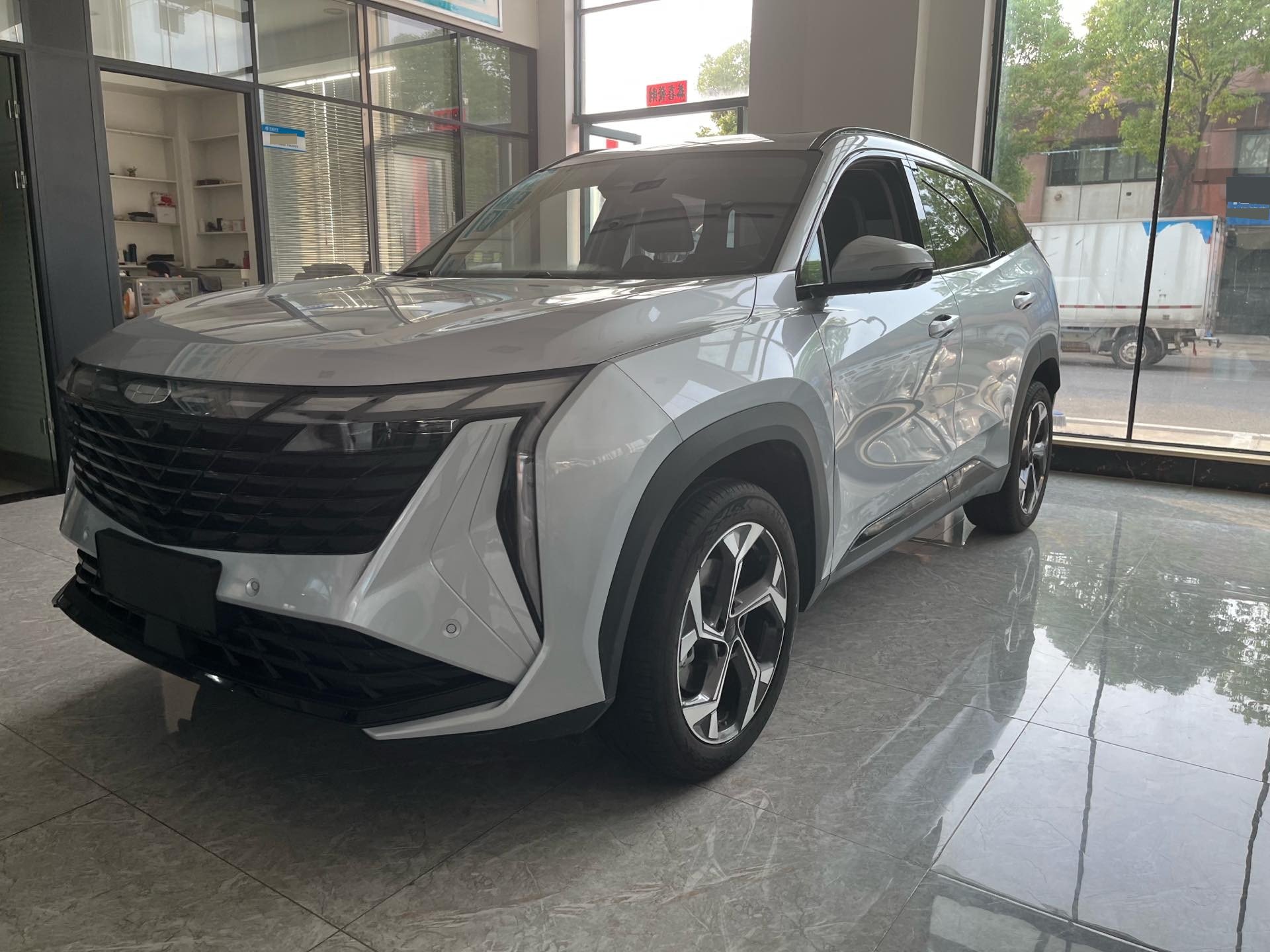 GEELY Boyue L 2024 GEELY Boyue L 2024 car image