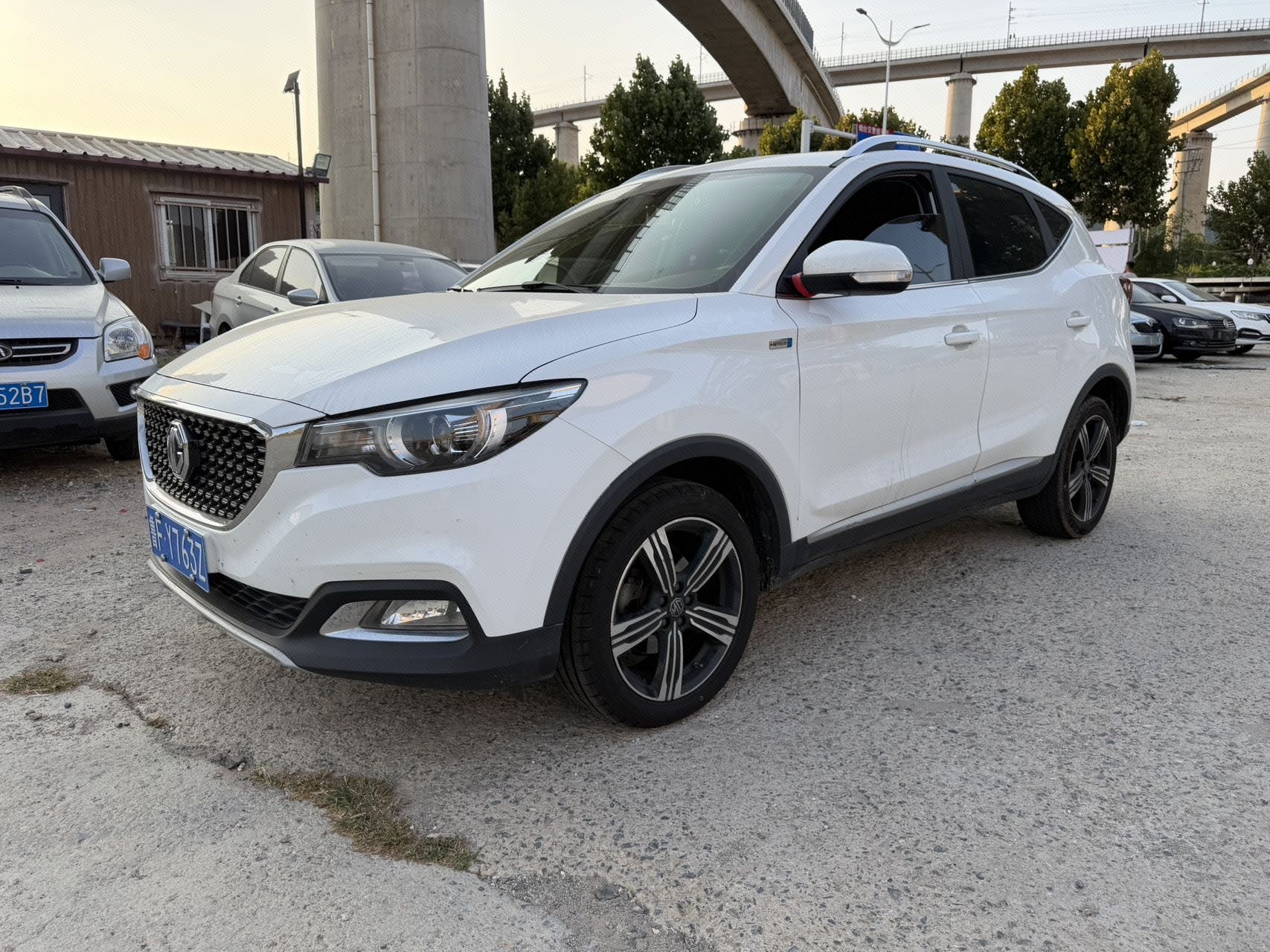 MG ZS 2019 car image 