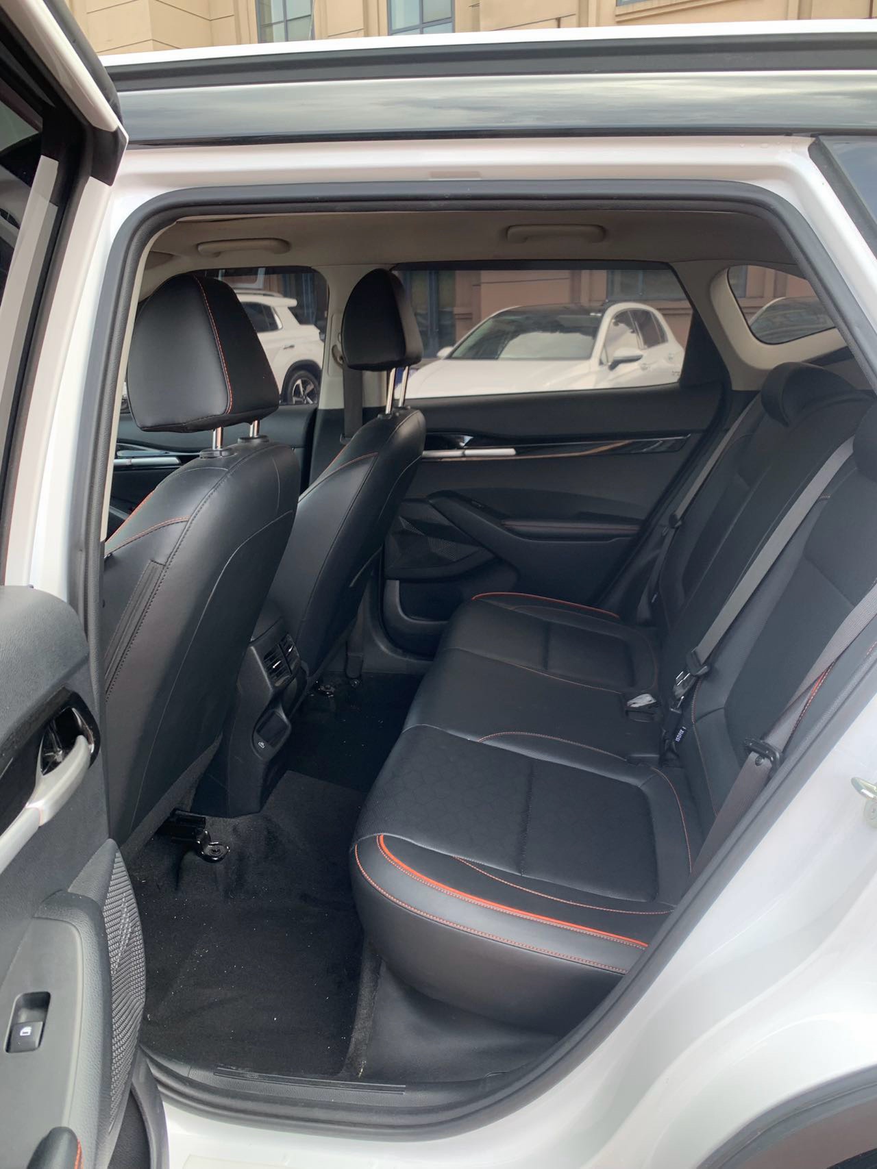 Kia Seltos 2023 #4 Kia Seltos 2023 صورة سيارة #4