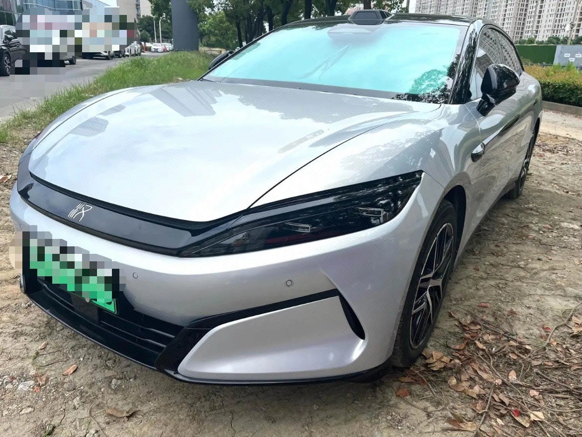 BYD HanL 2025 BYD HanL 2025 car image