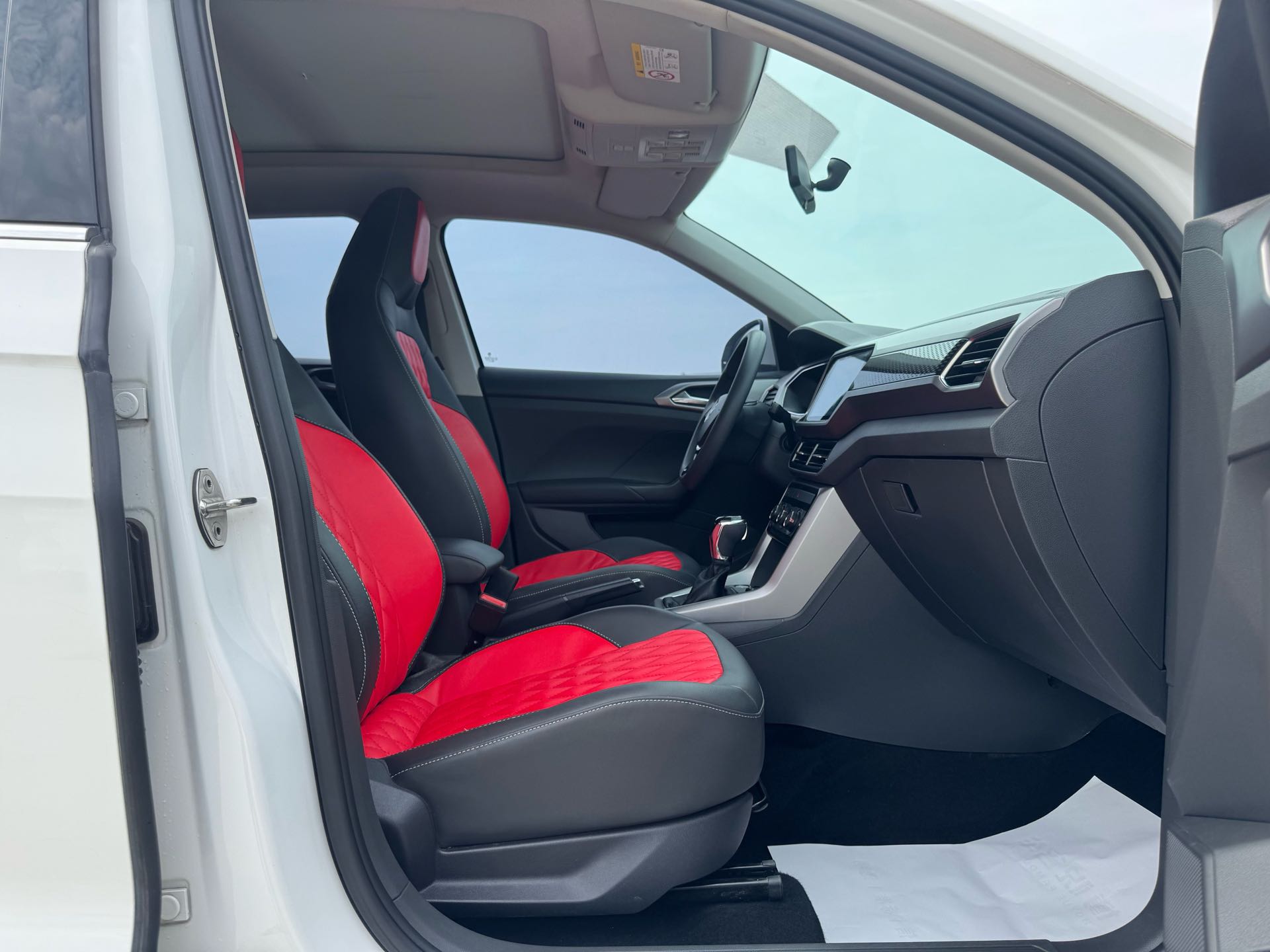 Volkswagen T-Cross 2021 #6 Volkswagen T-Cross 2021 immagine di auto #6