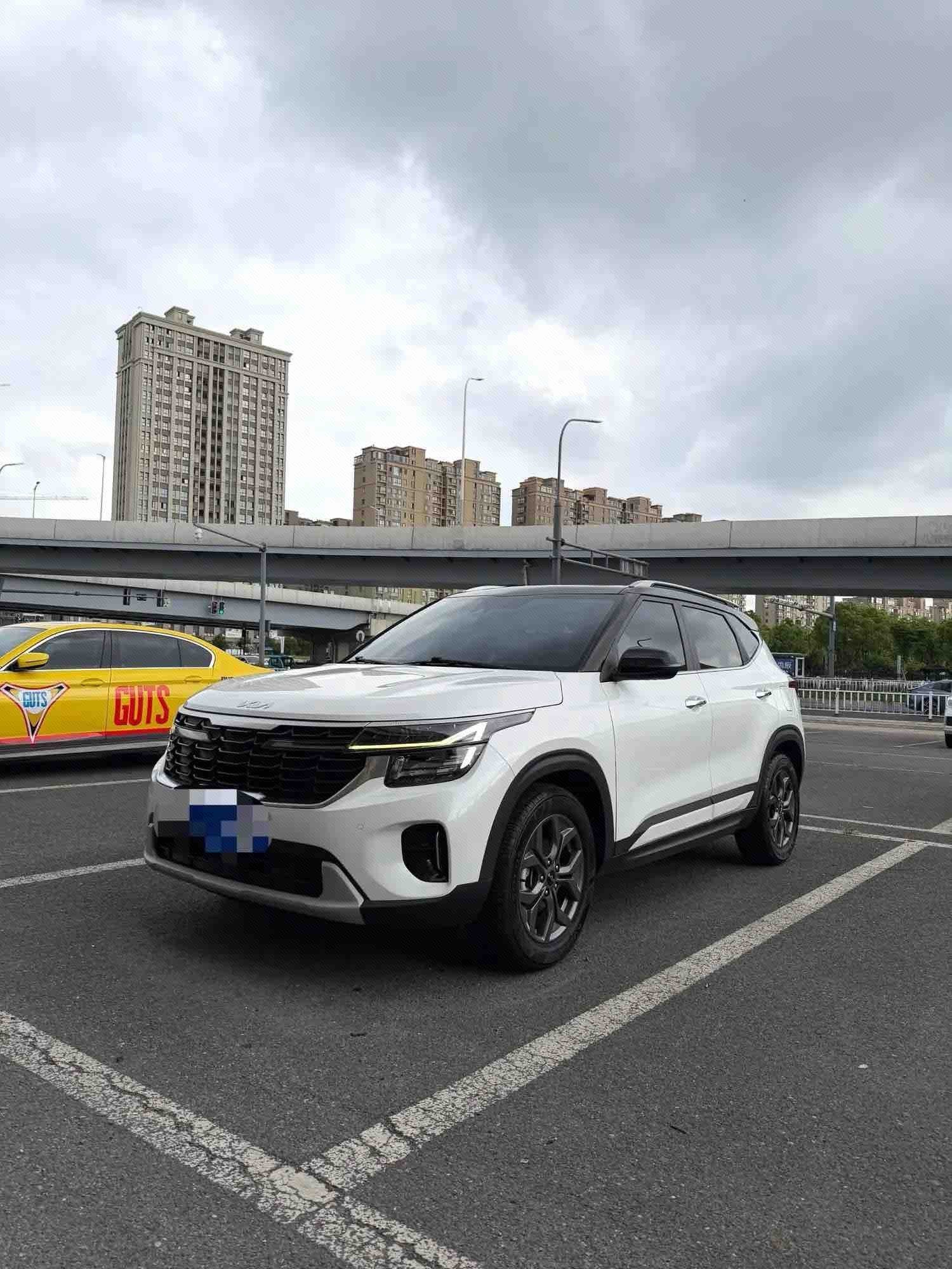 Kia Seltos 2023 Kia Seltos 2023 car image