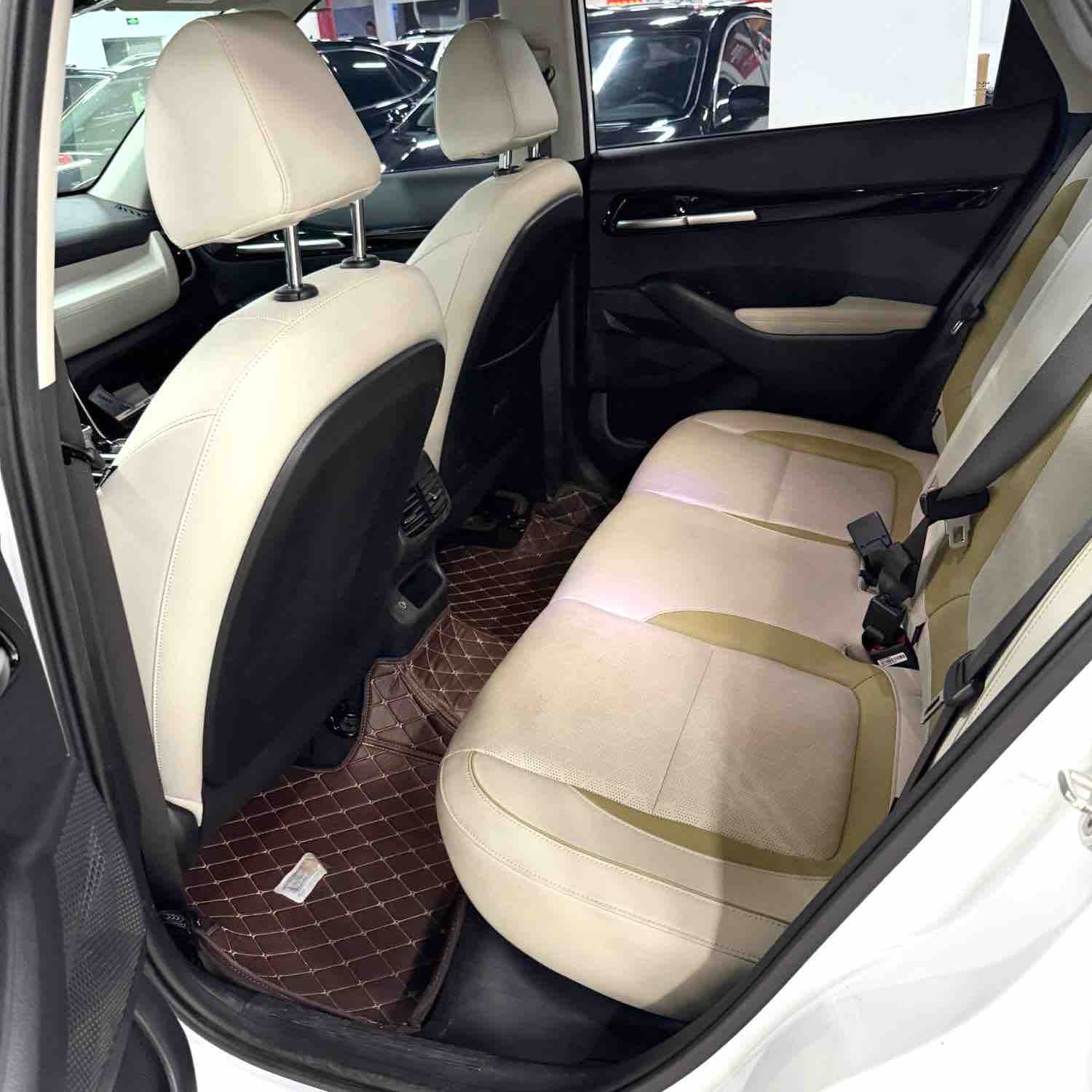 Kia Seltos 2023 #4 Kia Seltos 2023 изображение автомобиля #4