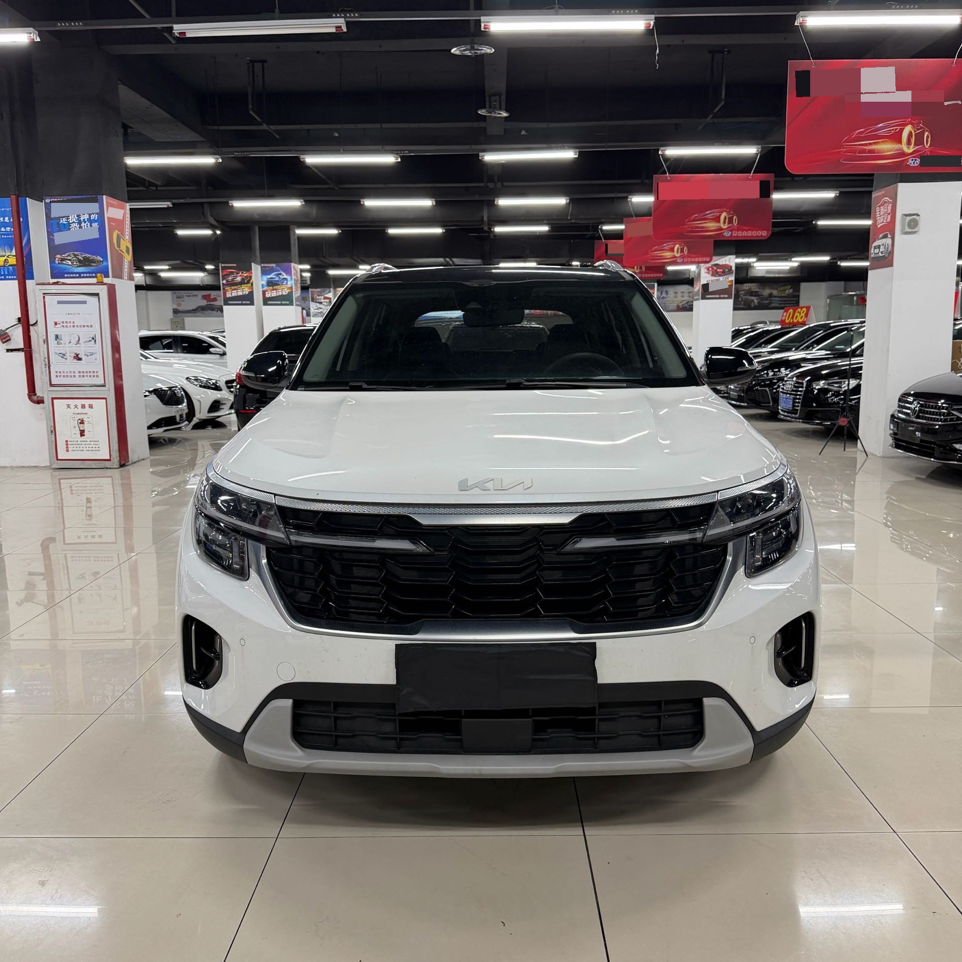 Kia Seltos 2023 #2 Kia Seltos 2023 изображение автомобиля #2