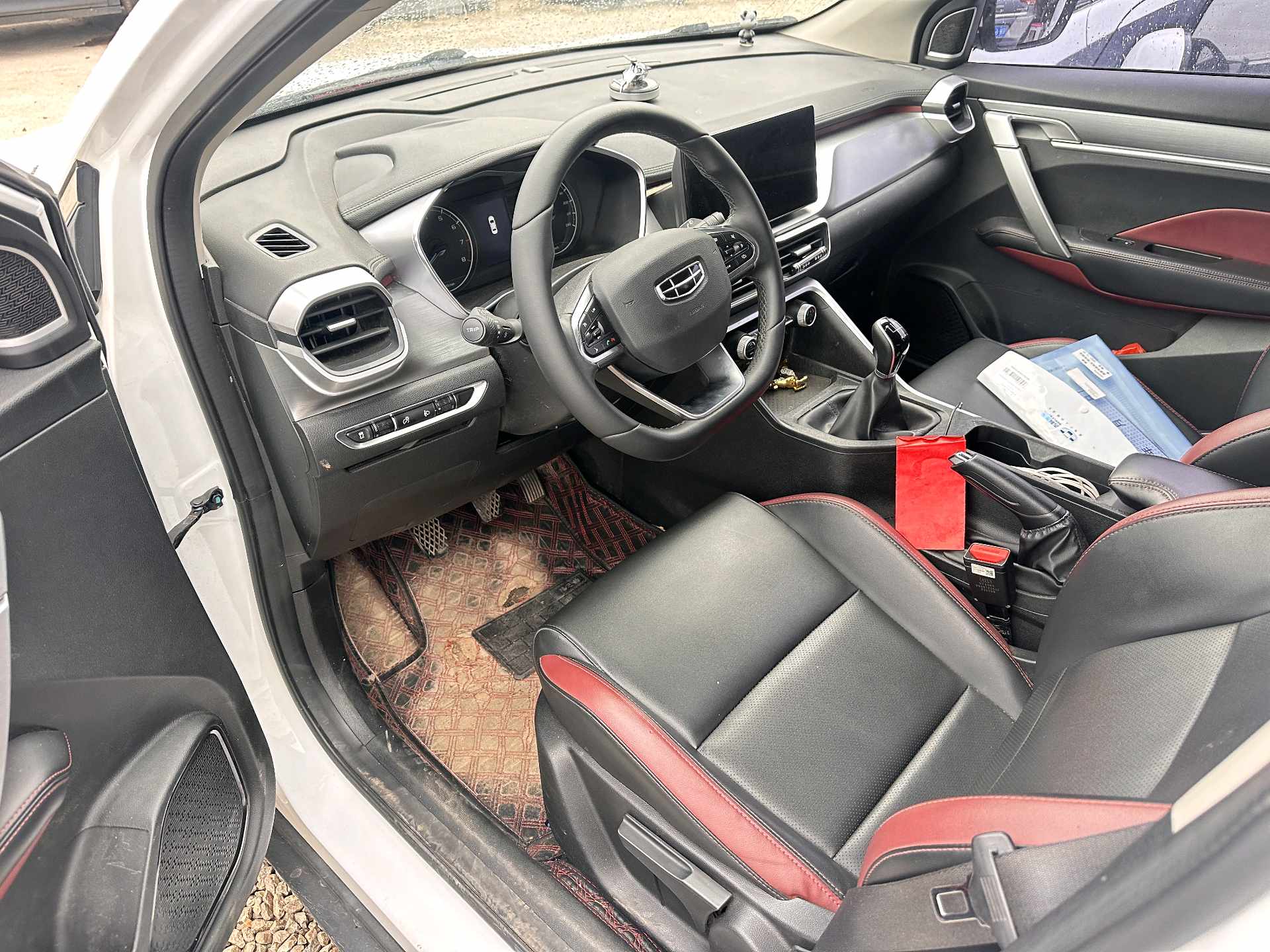 GEELY Coolray 2023 #3 GEELY Coolray 2023 car image #3