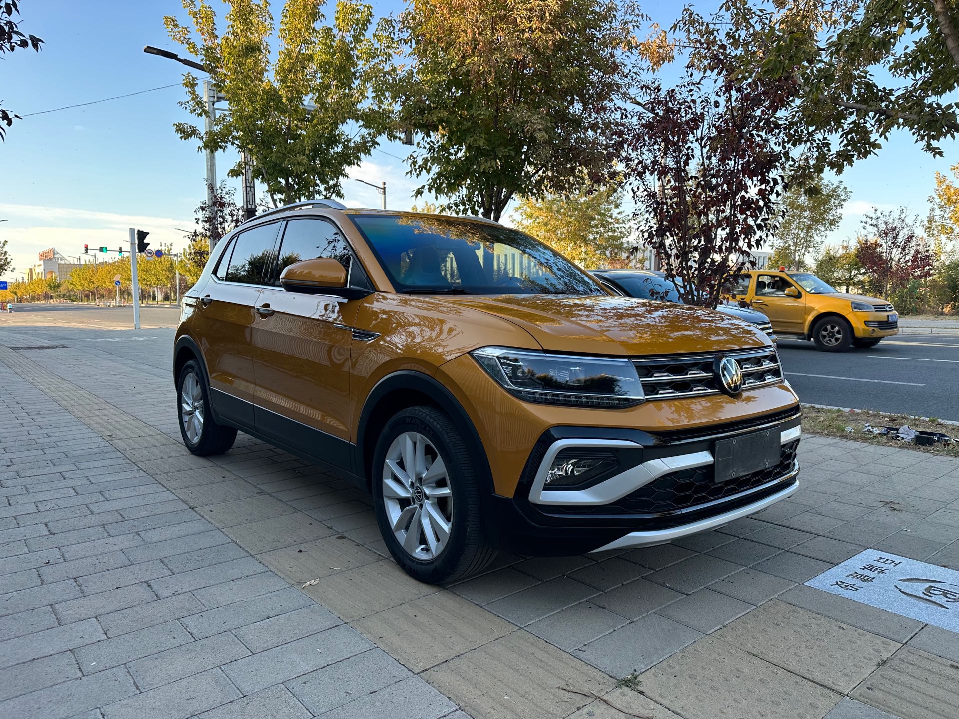 Volkswagen T-Cross 2023 #2 Volkswagen T-Cross 2023 car image #2