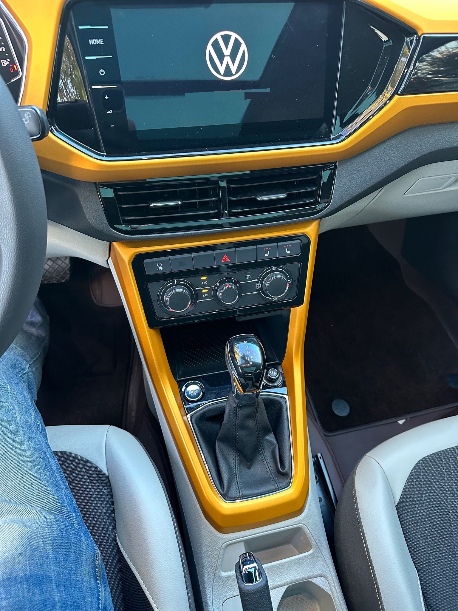 Volkswagen T-Cross 2023 #13 Volkswagen T-Cross 2023 car image #13