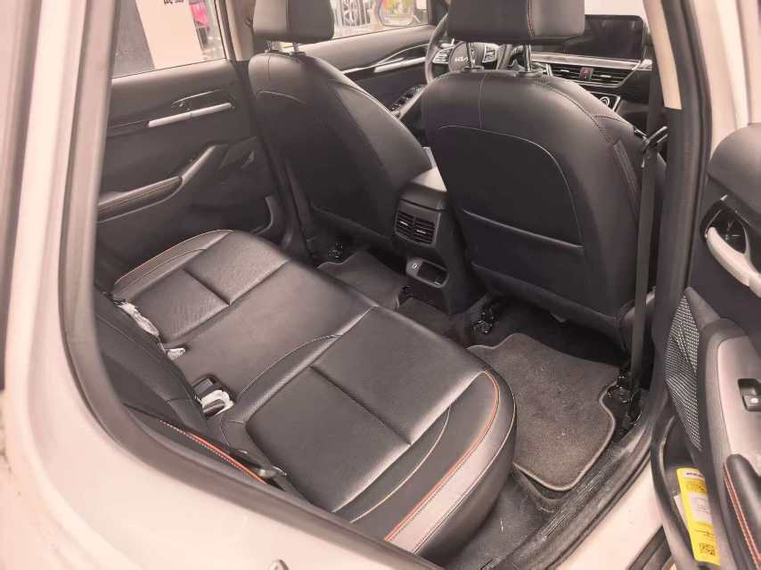 Kia Seltos 2025 image de voiture #4