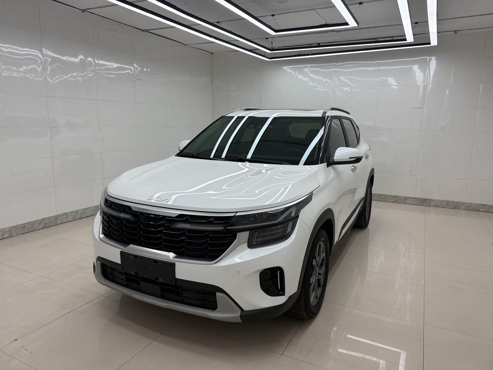 Kia Seltos 2023 Kia Seltos 2023 car image