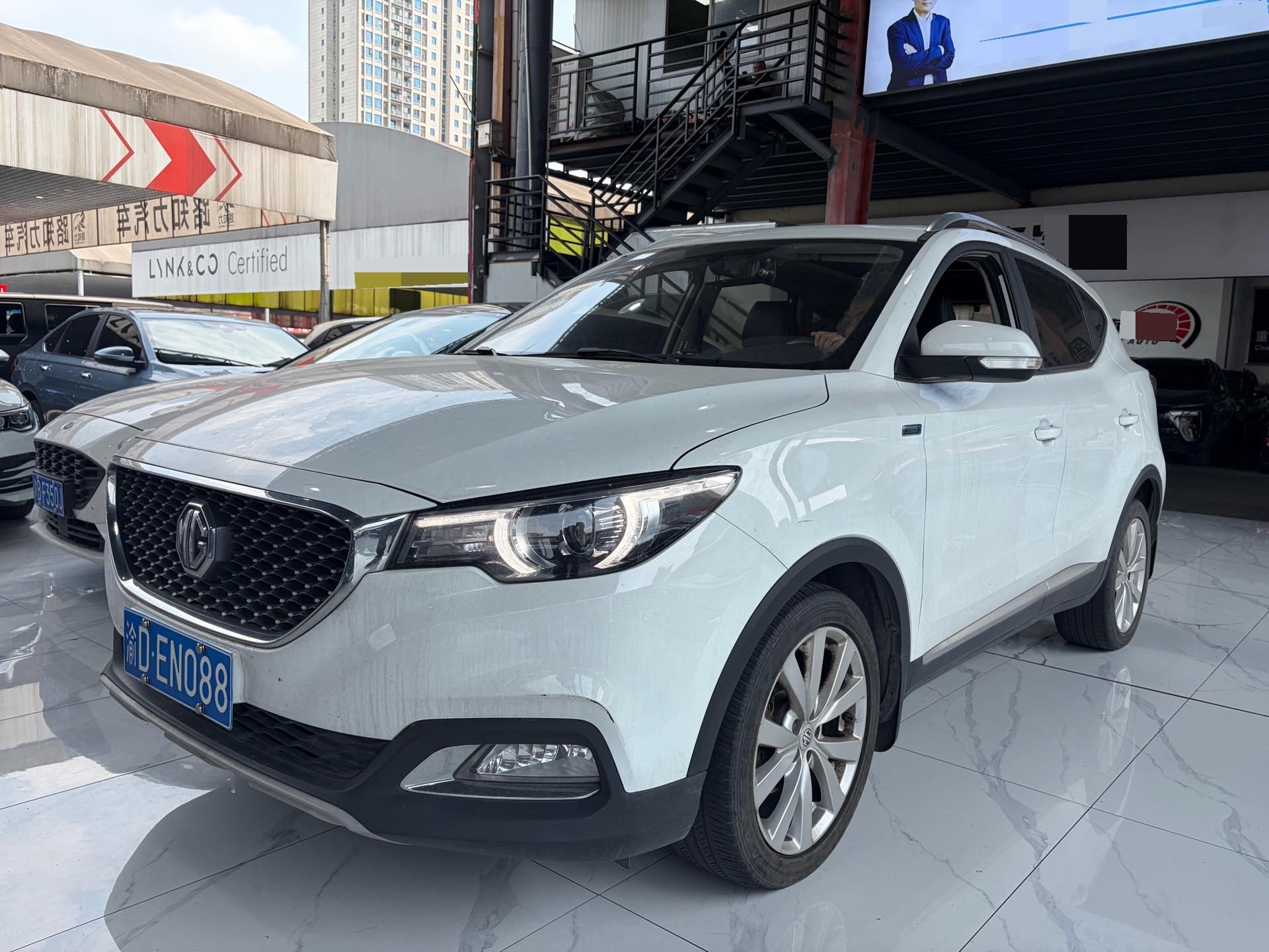 MG ZS 2017 MG ZS 2017 car image