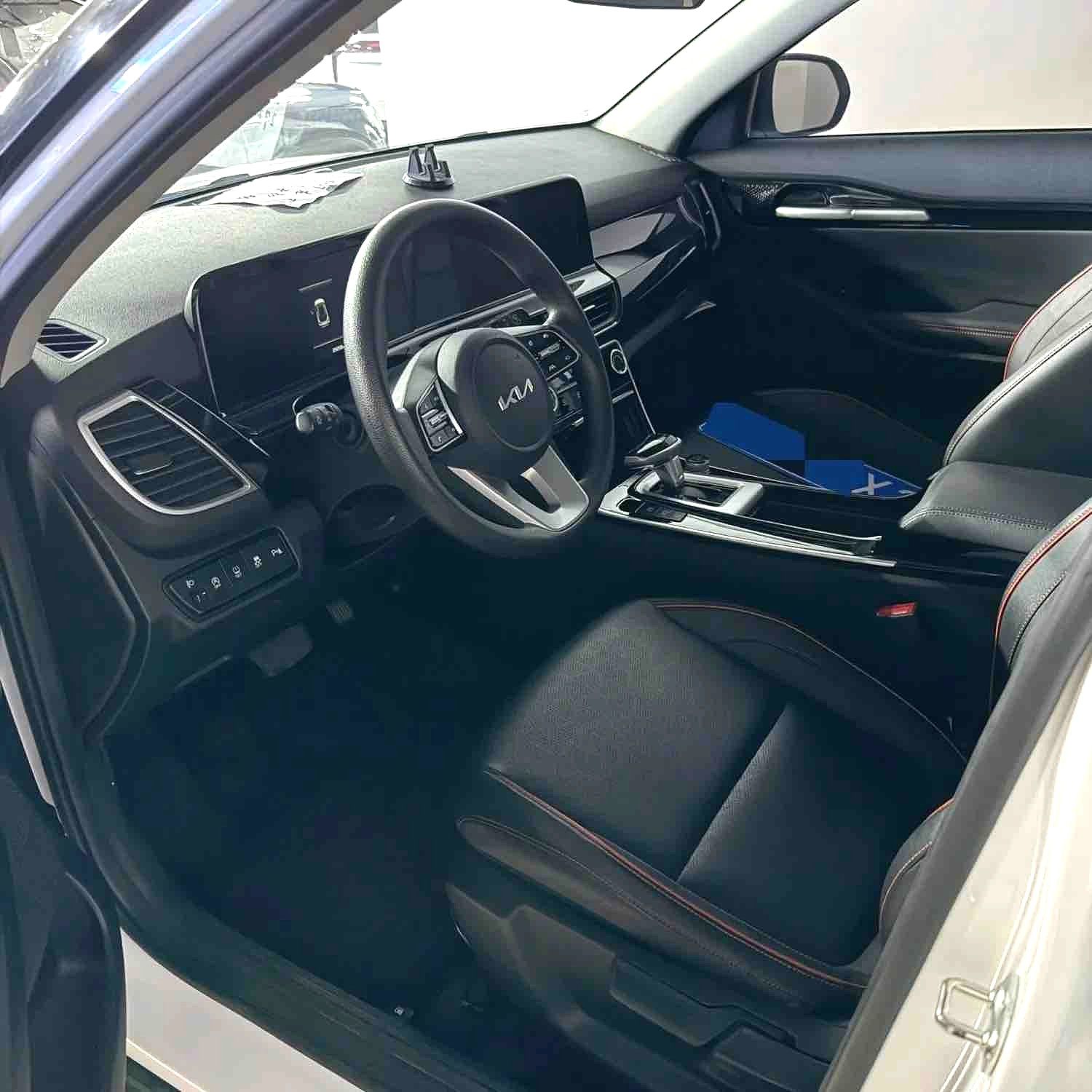 Kia Seltos 2023 #2 Kia Seltos 2023 car image #2