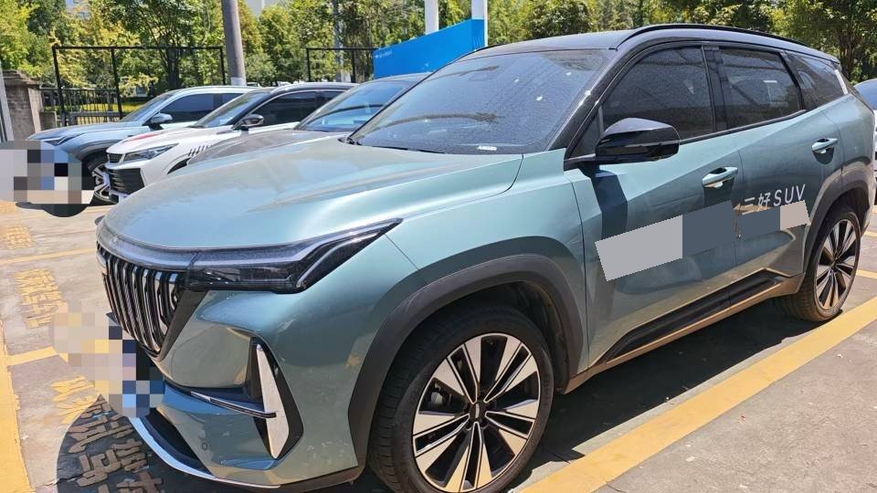 GEELY Boyue L 2025 GEELY Boyue L 2025 car image
