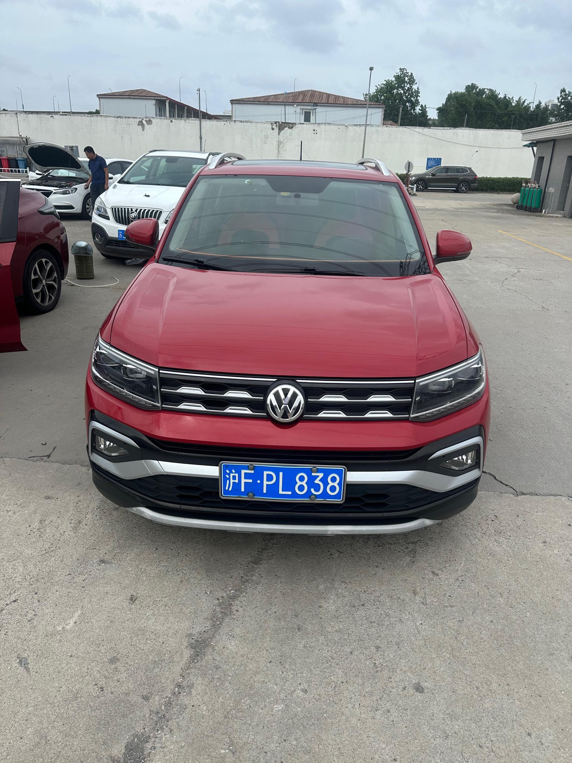 Volkswagen T-Cross 2019 #2 Volkswagen T-Cross 2019 imagen de coche #2