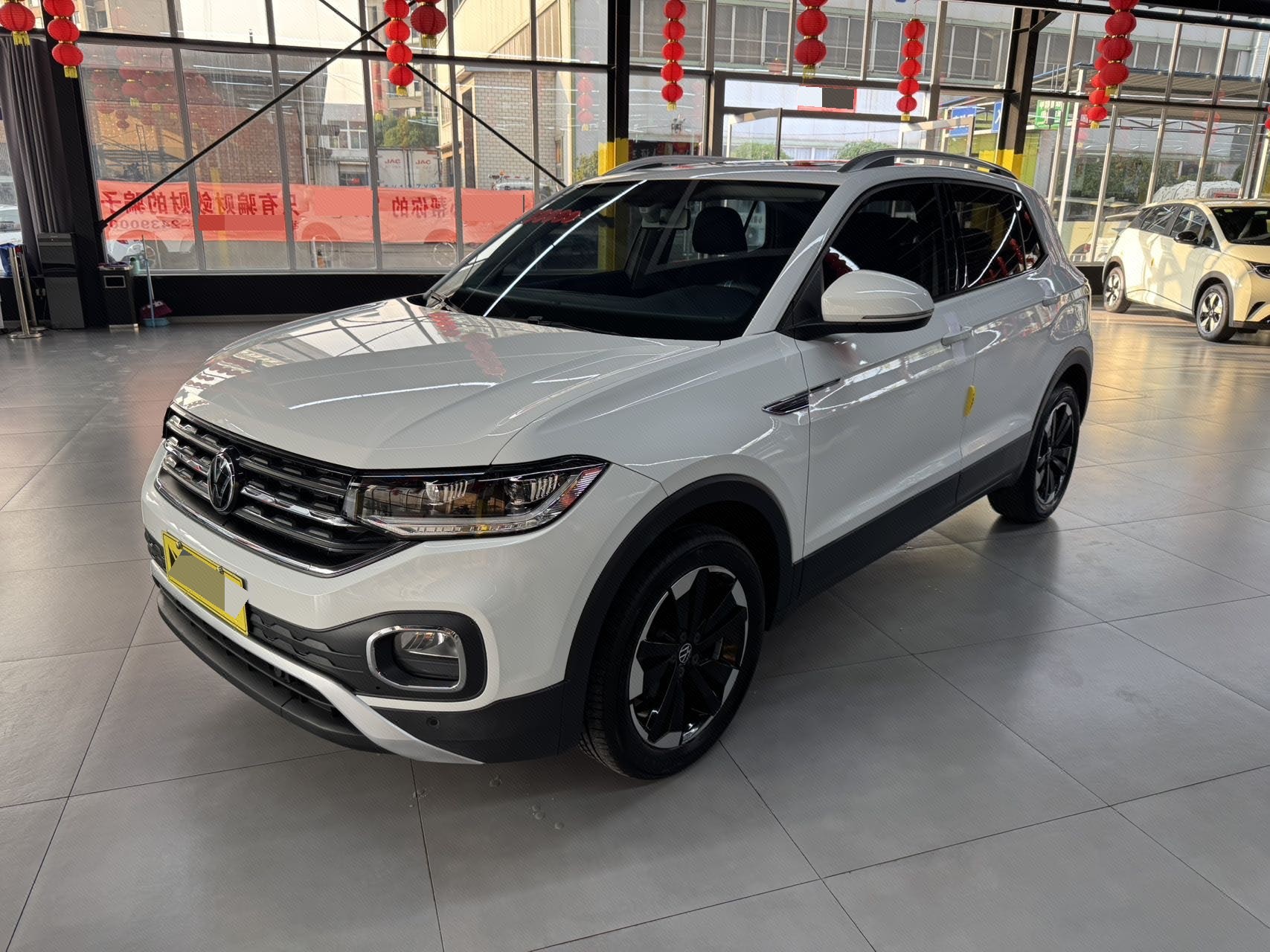 Volkswagen Tacqua 2021 car image 