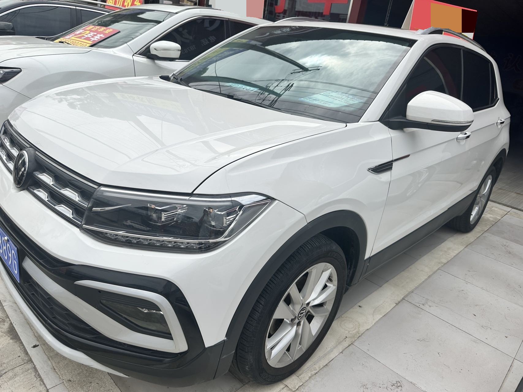 Volkswagen T-Cross 2021 car image 
