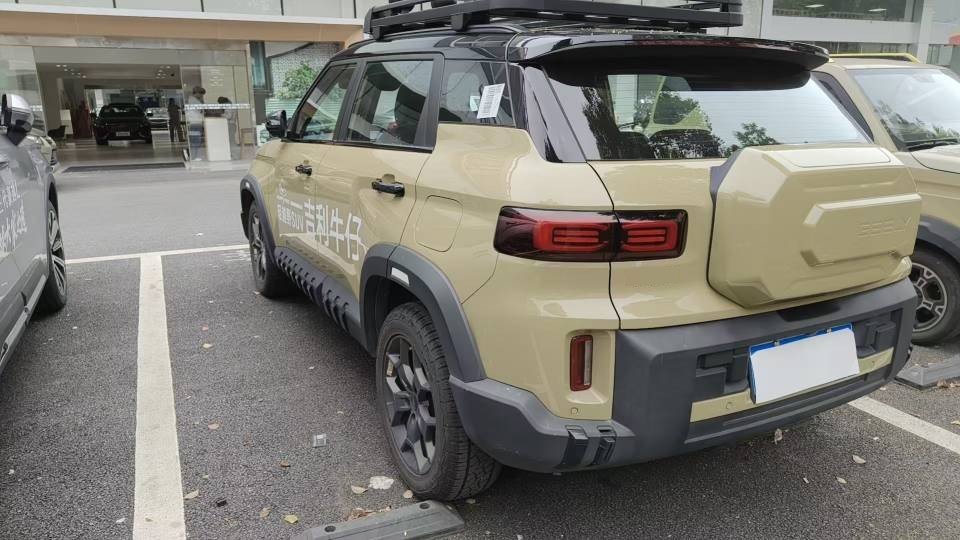 GEELY Cowboy 2025 car image #3