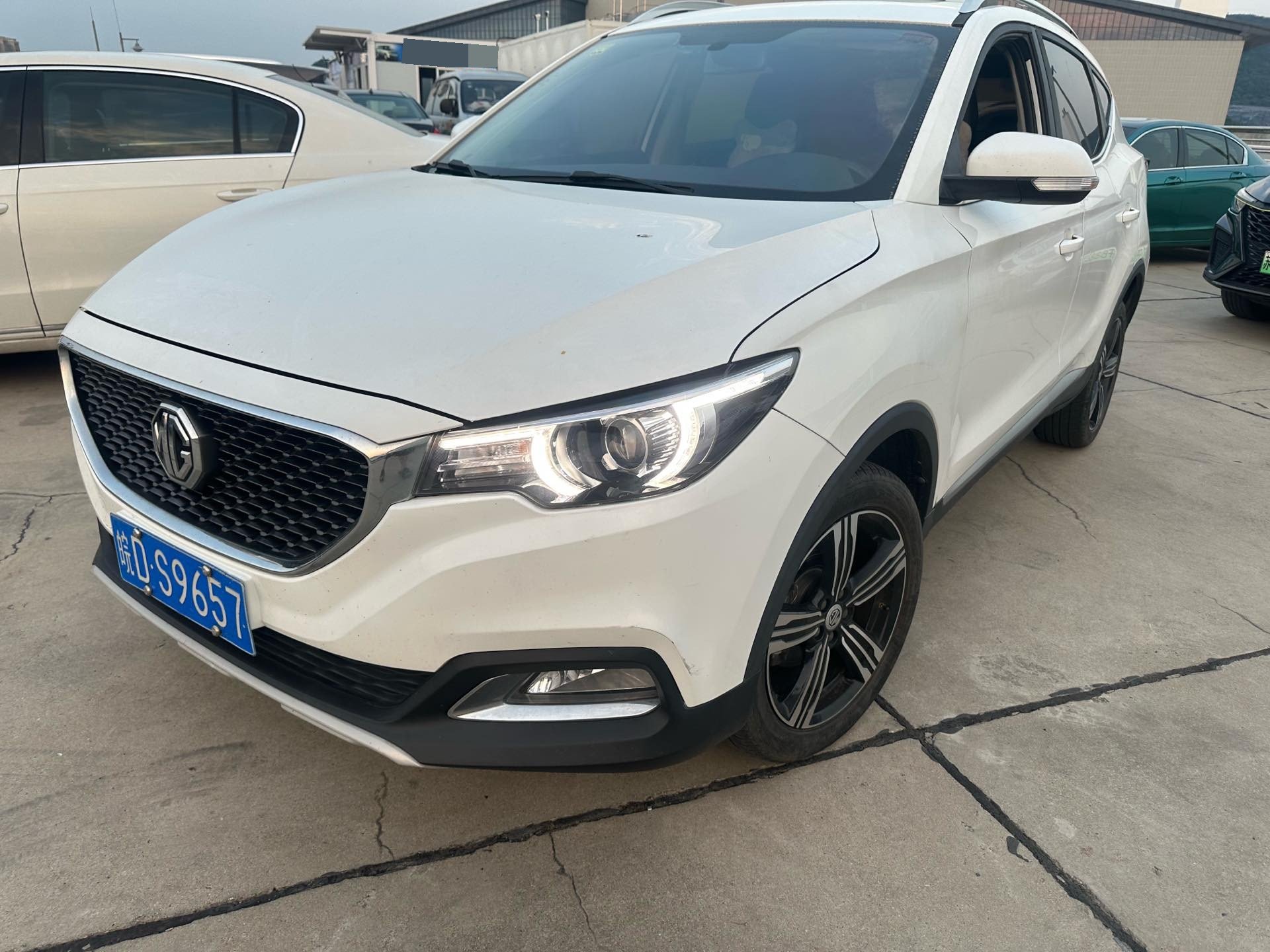 MG ZS 2018 MG ZS 2018 car image