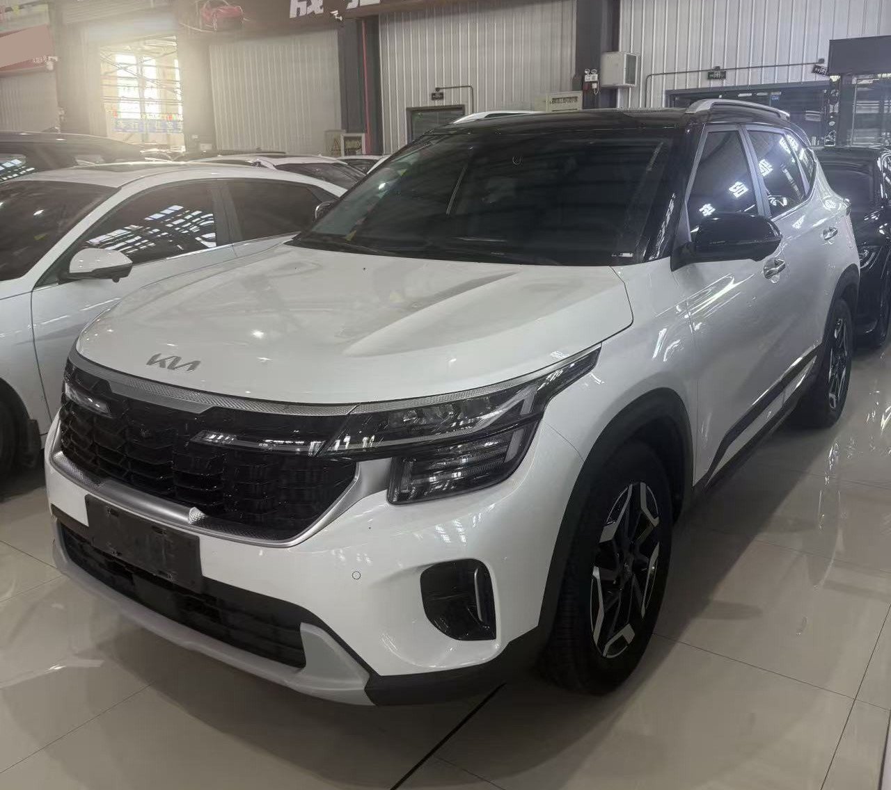 Kia Seltos 2023 Kia Seltos 2023 car image