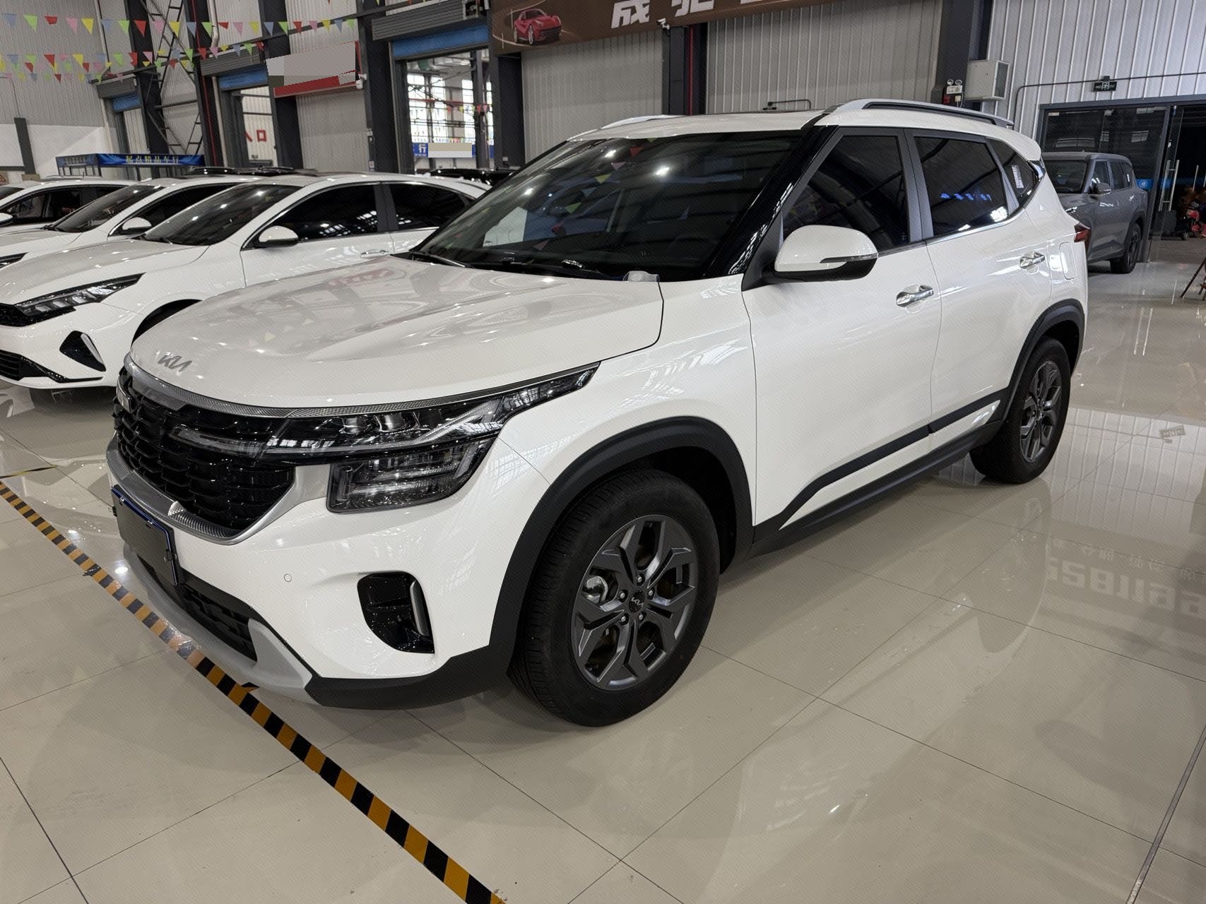 Kia Seltos 2023 Kia Seltos 2023 car image