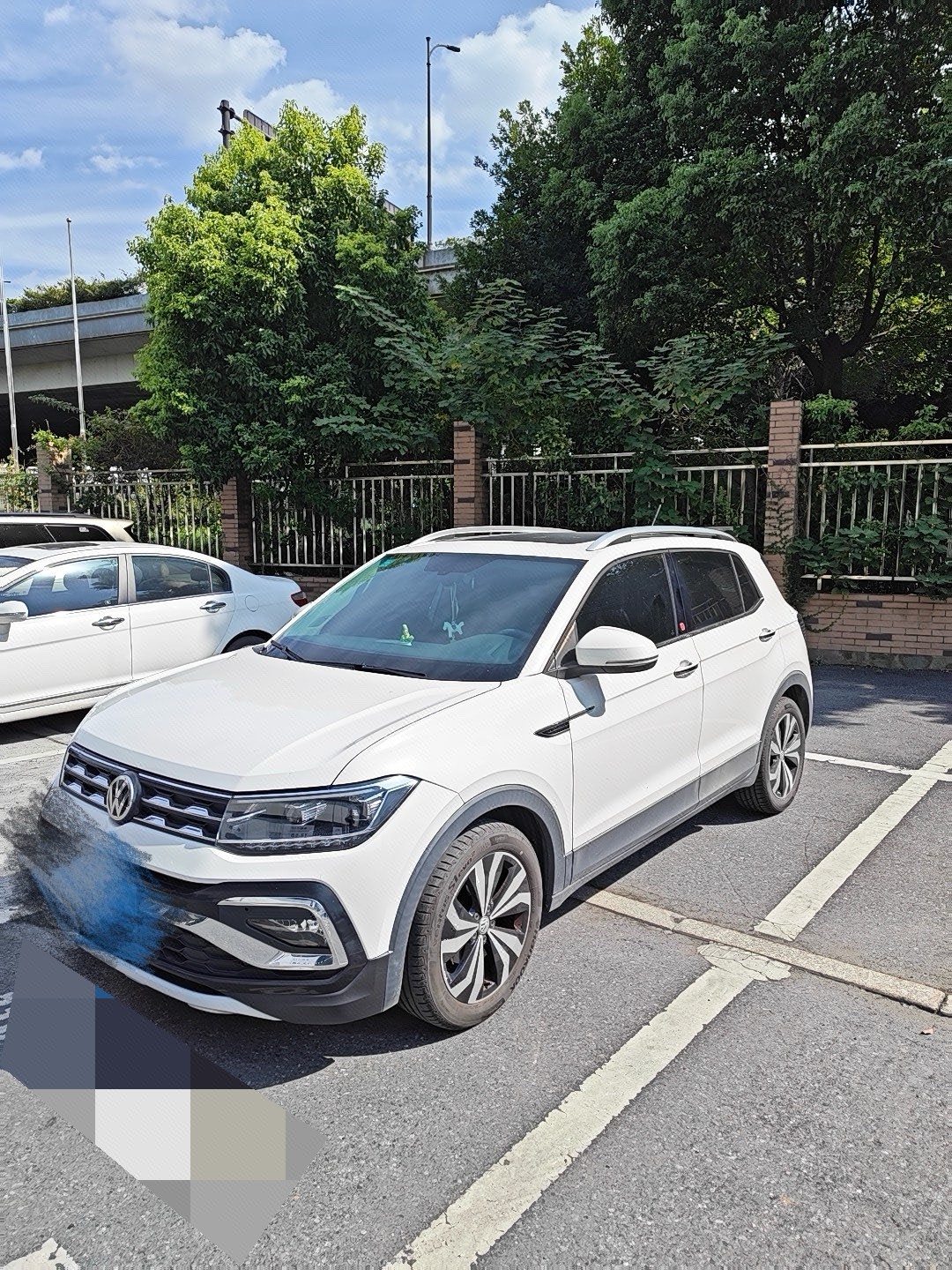 Volkswagen T-Cross 2019 Volkswagen T-Cross 2019 car image