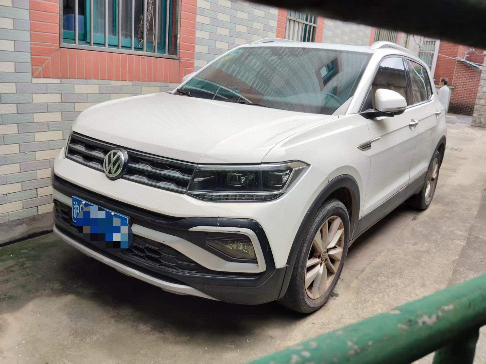 Volkswagen T-Cross 2020 Volkswagen T-Cross 2020 car image