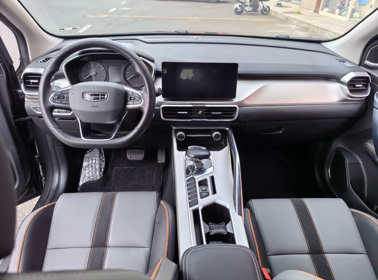 GEELY Coolray 2024 #4 GEELY Coolray 2024 image de voiture #4
