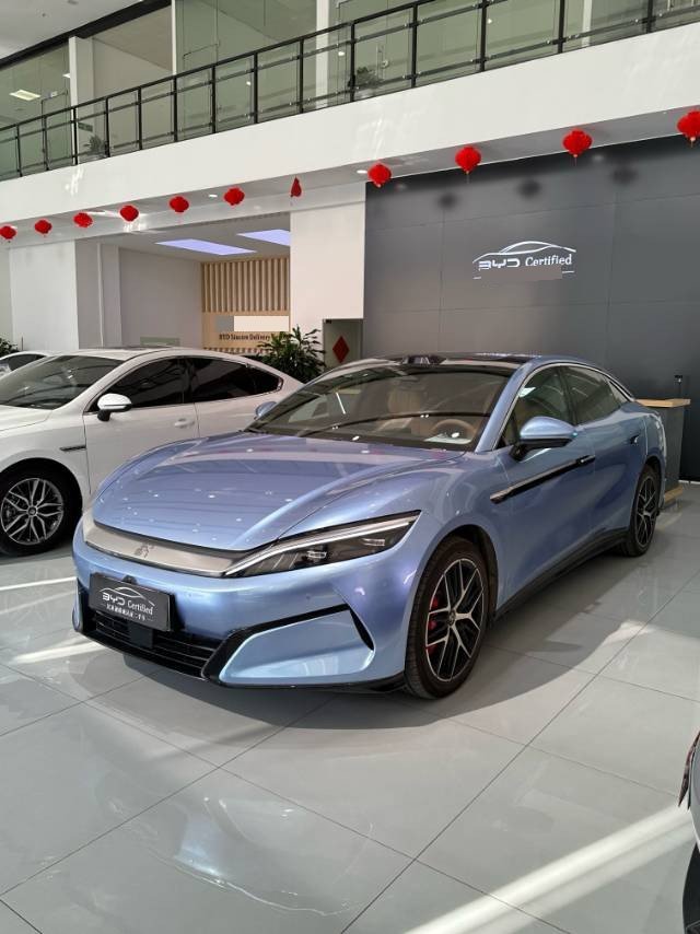 BYD HanL 2025 BYD HanL 2025 car image