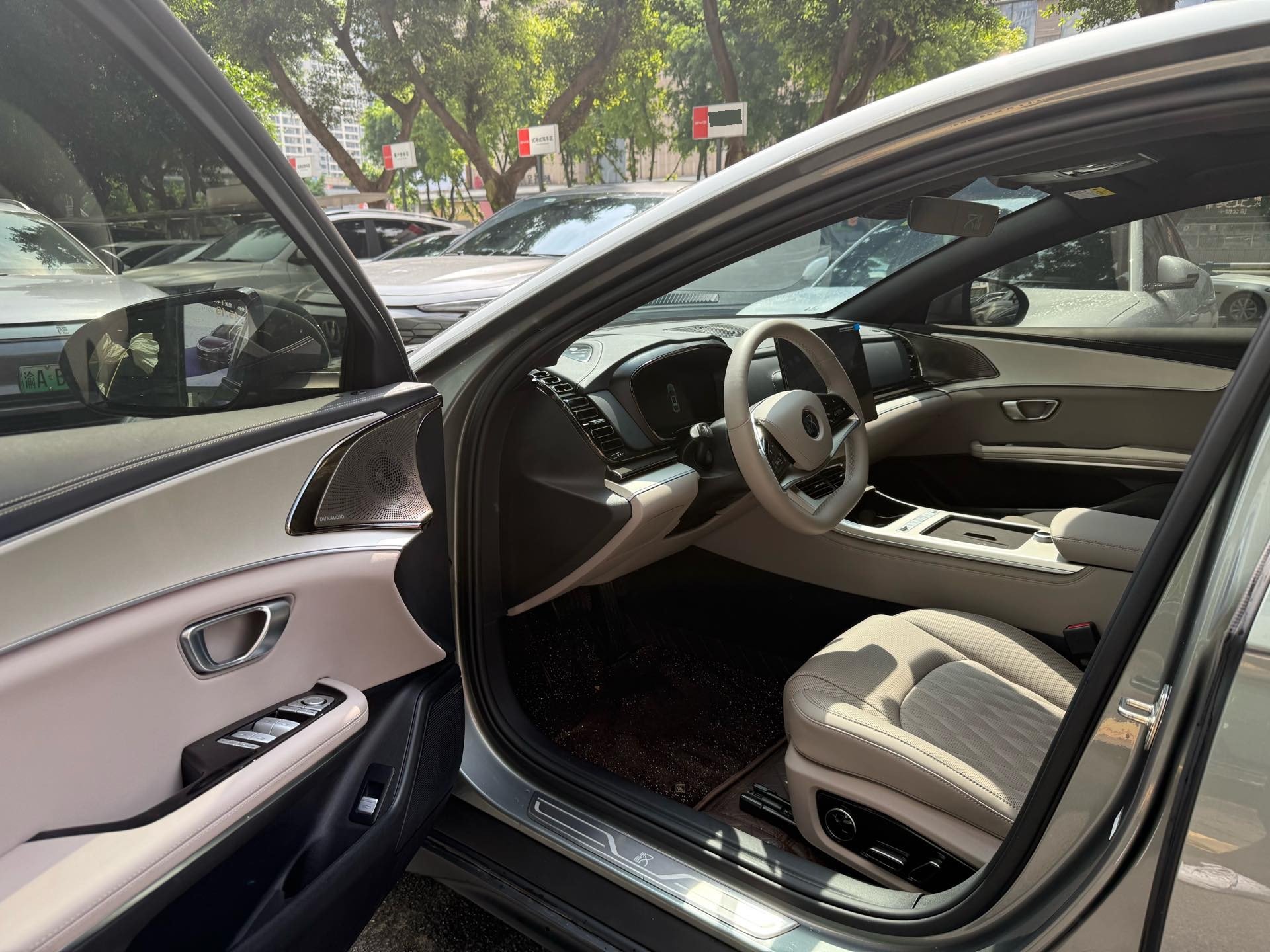 BYD Han 2025 #7 BYD Han 2025 car image #7