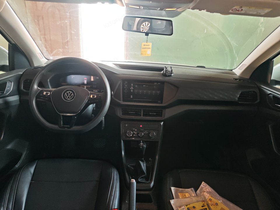 Volkswagen T-Cross 2024 #5 Volkswagen T-Cross 2024 car image #5