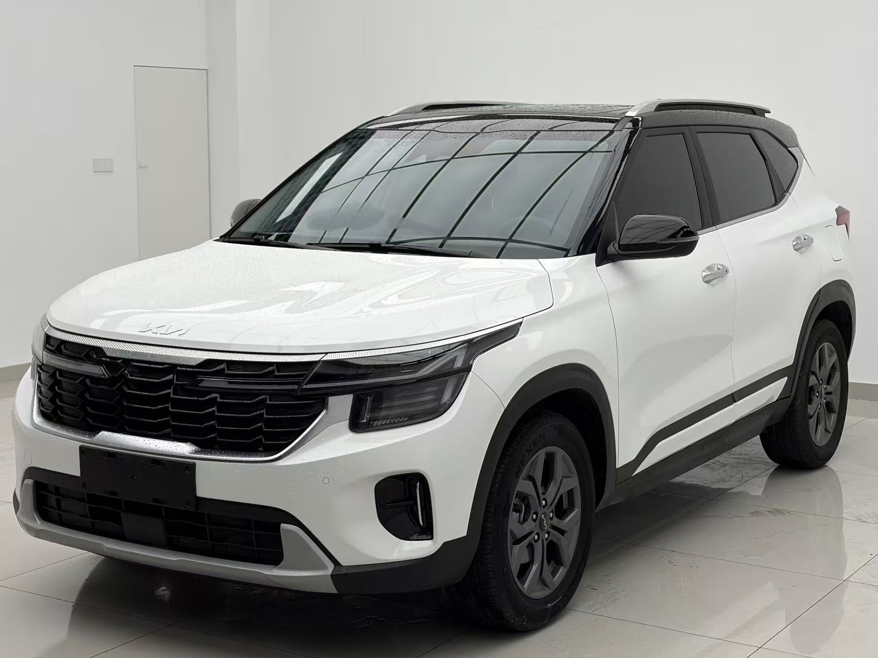 Kia Seltos 2023 Kia Seltos 2023 car image