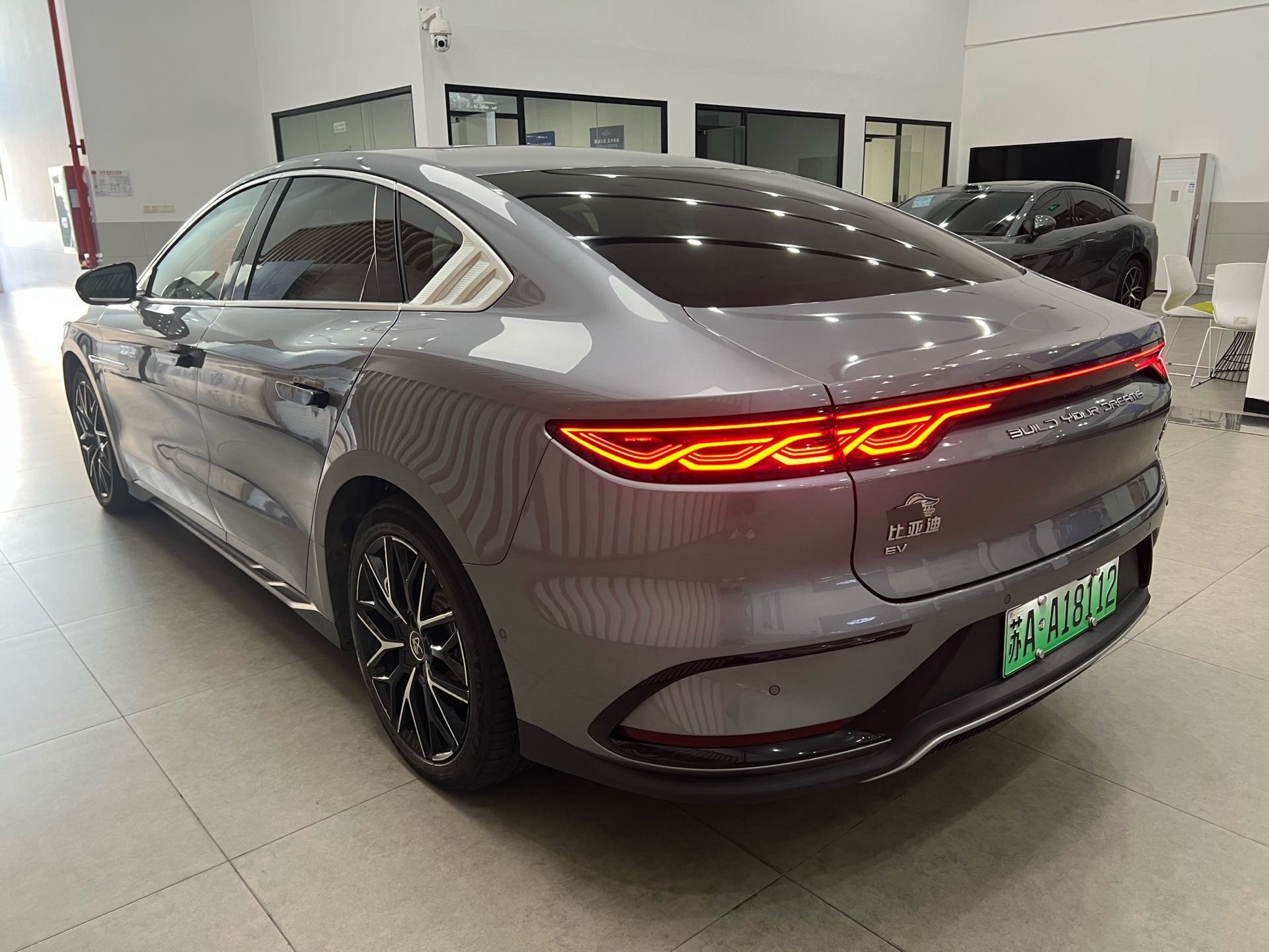 BYD Han 2023 #4 BYD Han 2023 изображение автомобиля #4