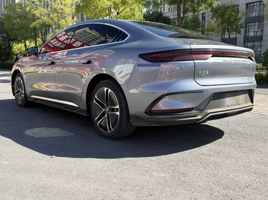 BYD Han 2023 car image #5