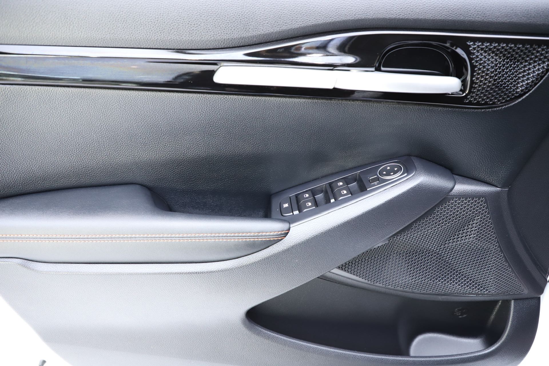 Kia Seltos 2023 #8 Kia Seltos 2023 car image #8