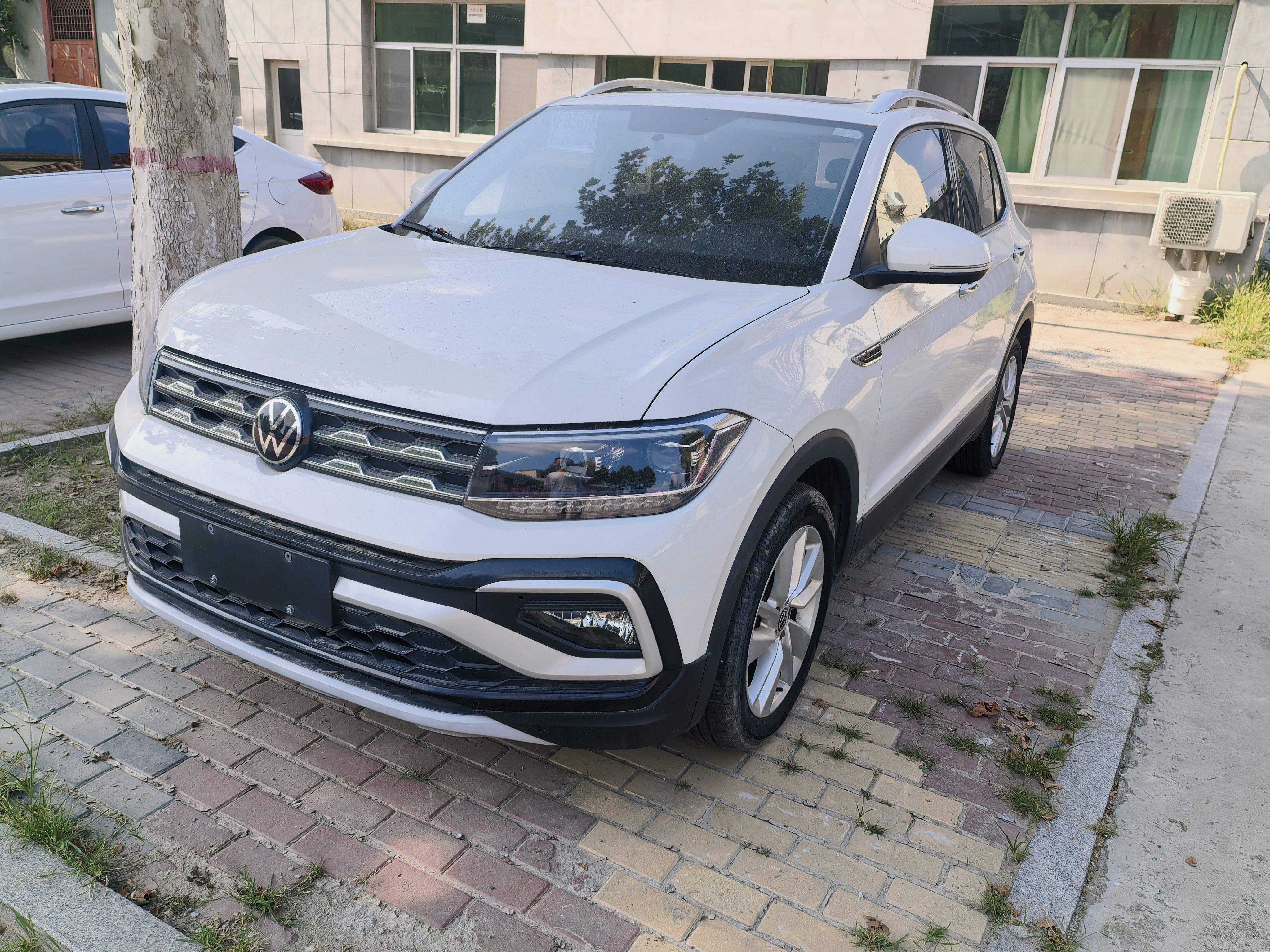 Volkswagen T-Cross 2021 Volkswagen T-Cross 2021 car image