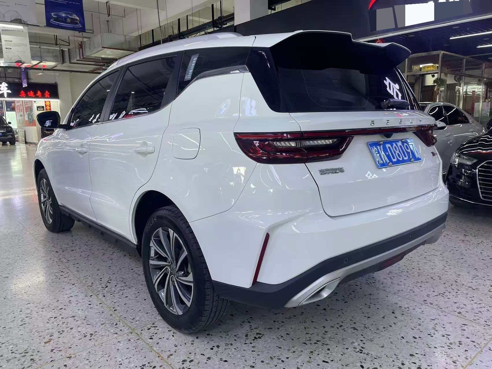 GEELY Vision X6 2023 car image #4