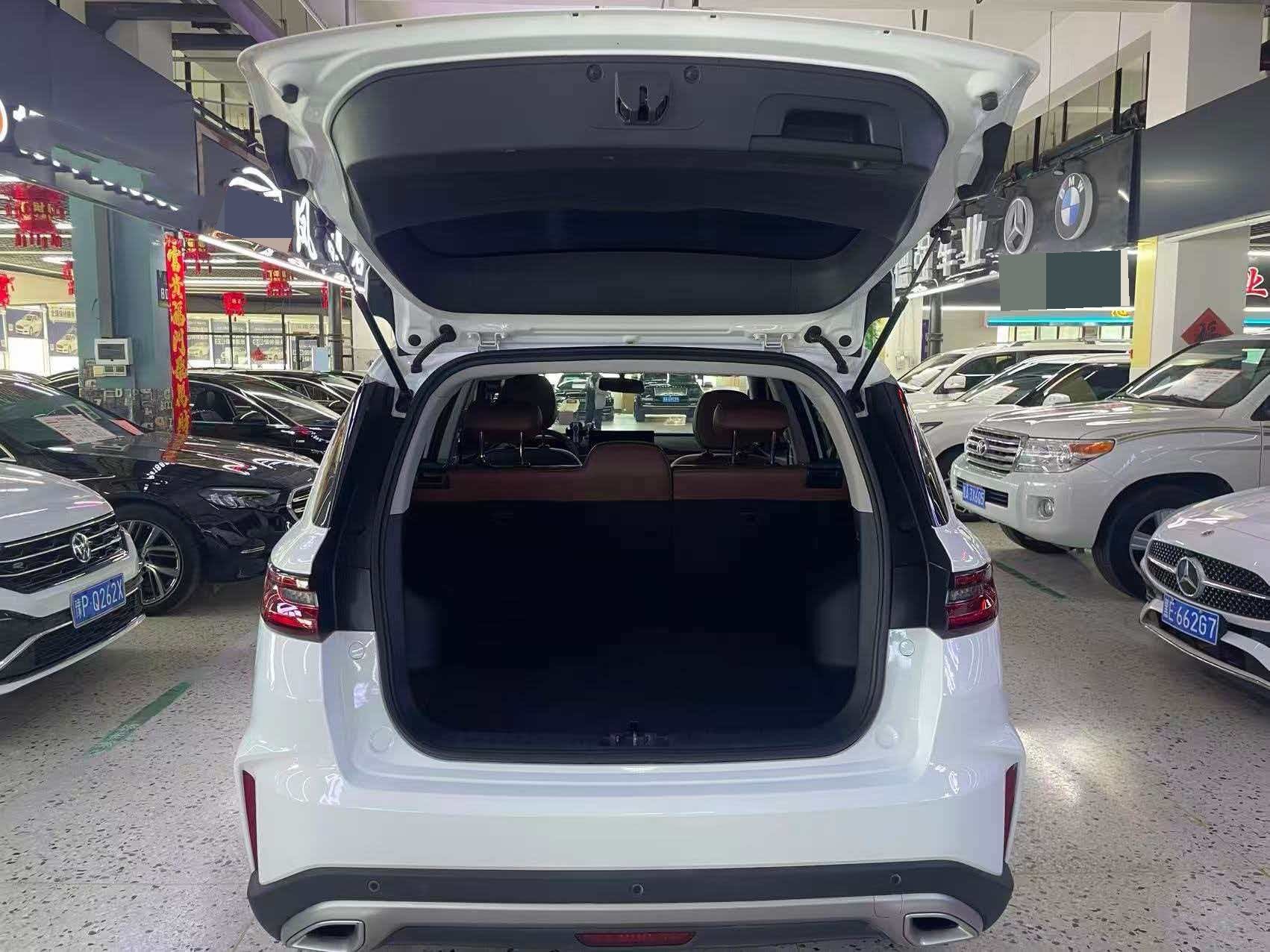 GEELY Vision X6 2023 car image #10