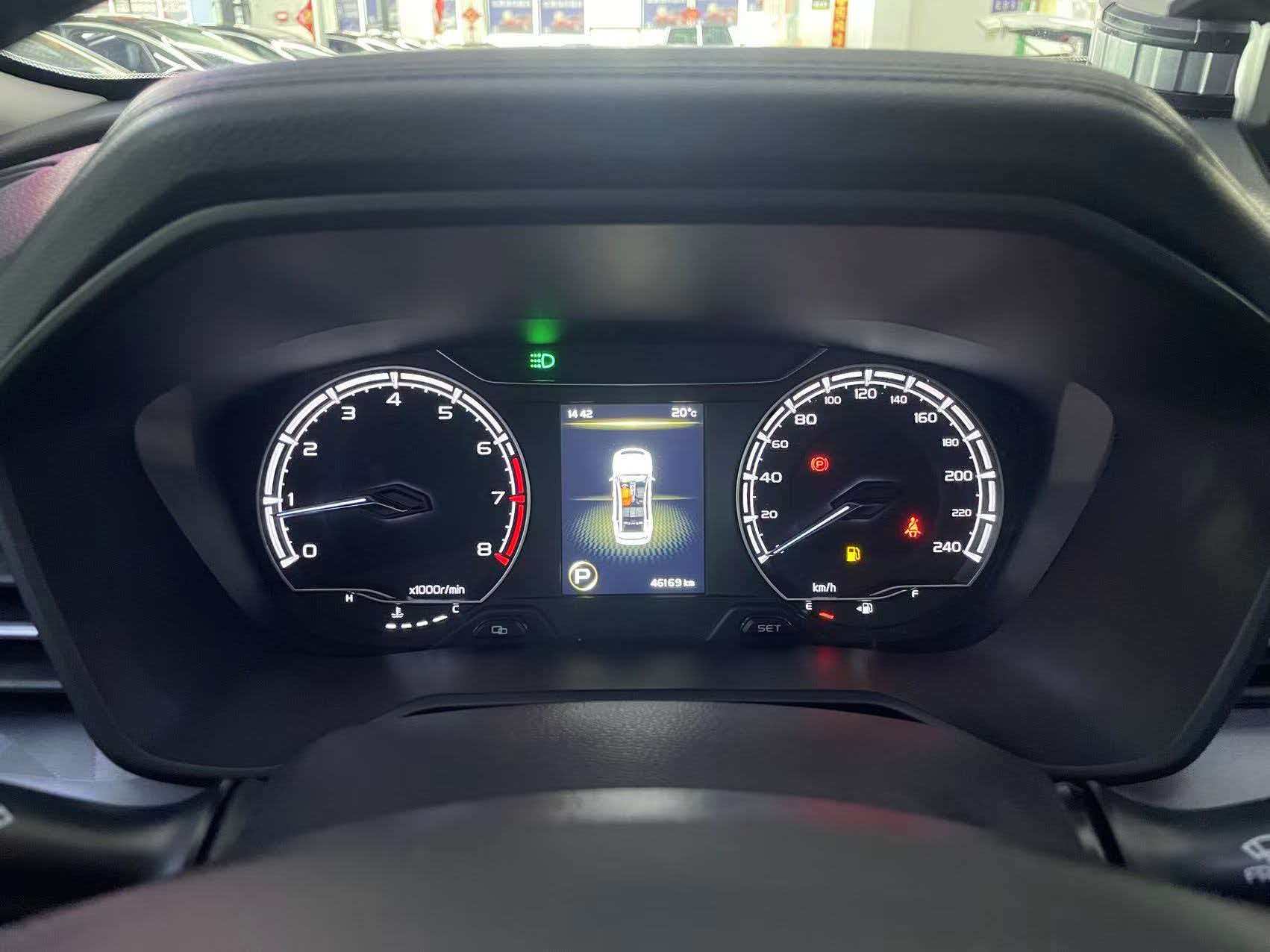 GEELY Vision X6 2023 car image #18