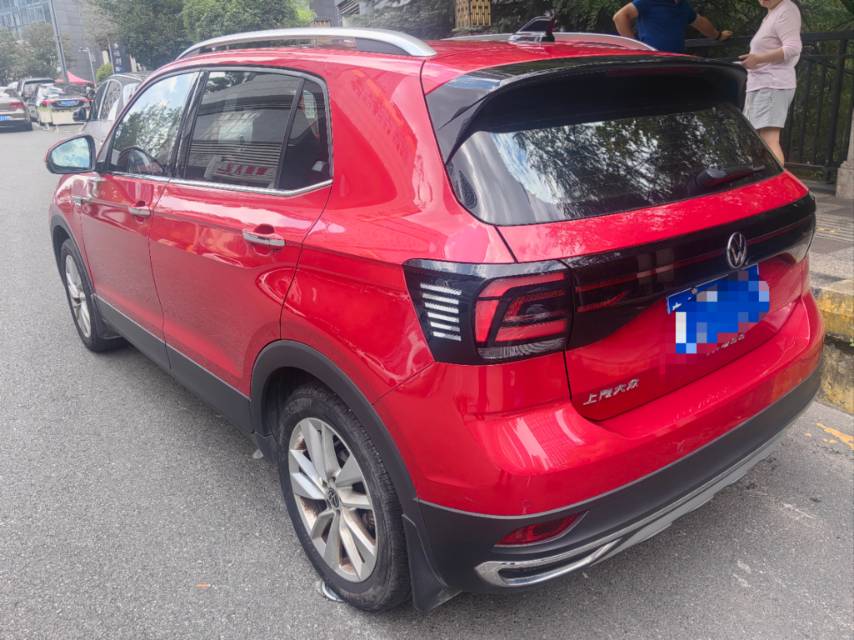 Volkswagen T-Cross 2020 car image #2