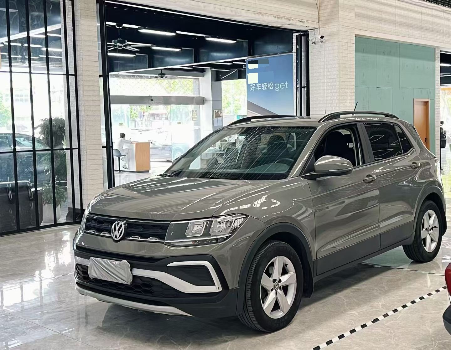 Volkswagen T-Cross 2020 Volkswagen T-Cross 2020 car image