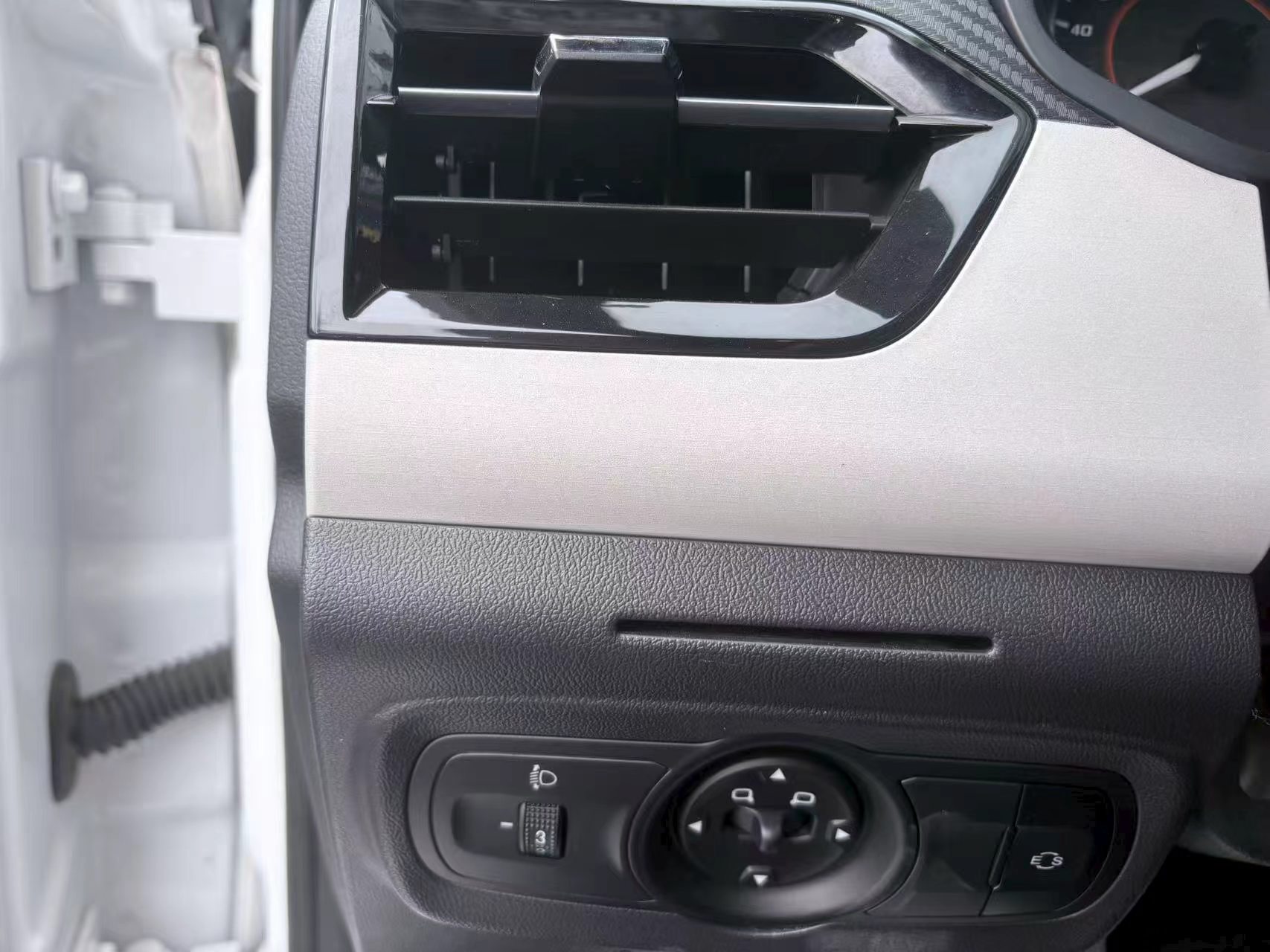 Chery Tiggo 3x 2022 #7 Chery Tiggo 3x 2022 car image #7