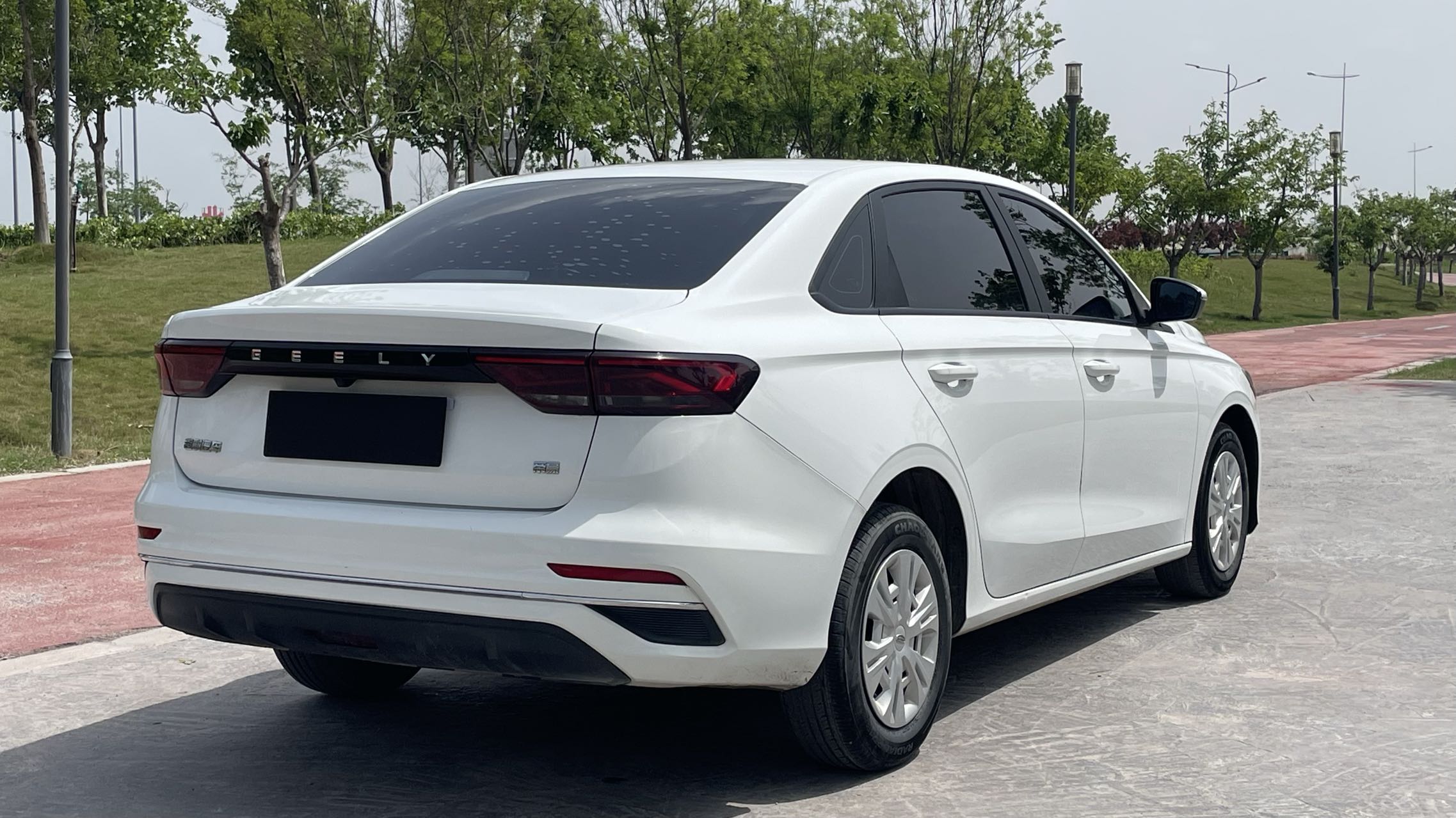 GEELY Emgrand 2023 #4 GEELY Emgrand 2023 car image #4