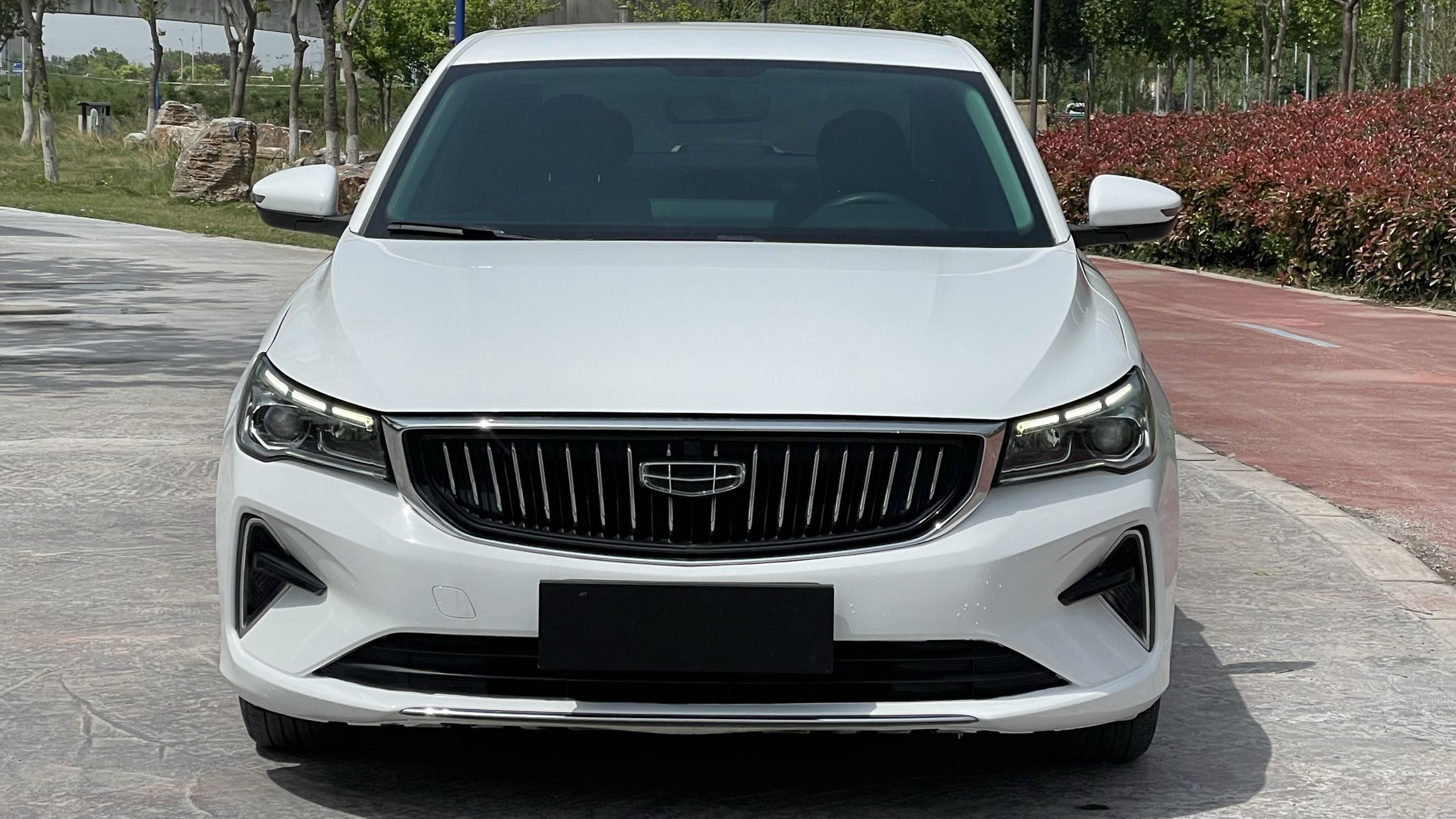 GEELY Emgrand 2023 #2 GEELY Emgrand 2023 car image #2