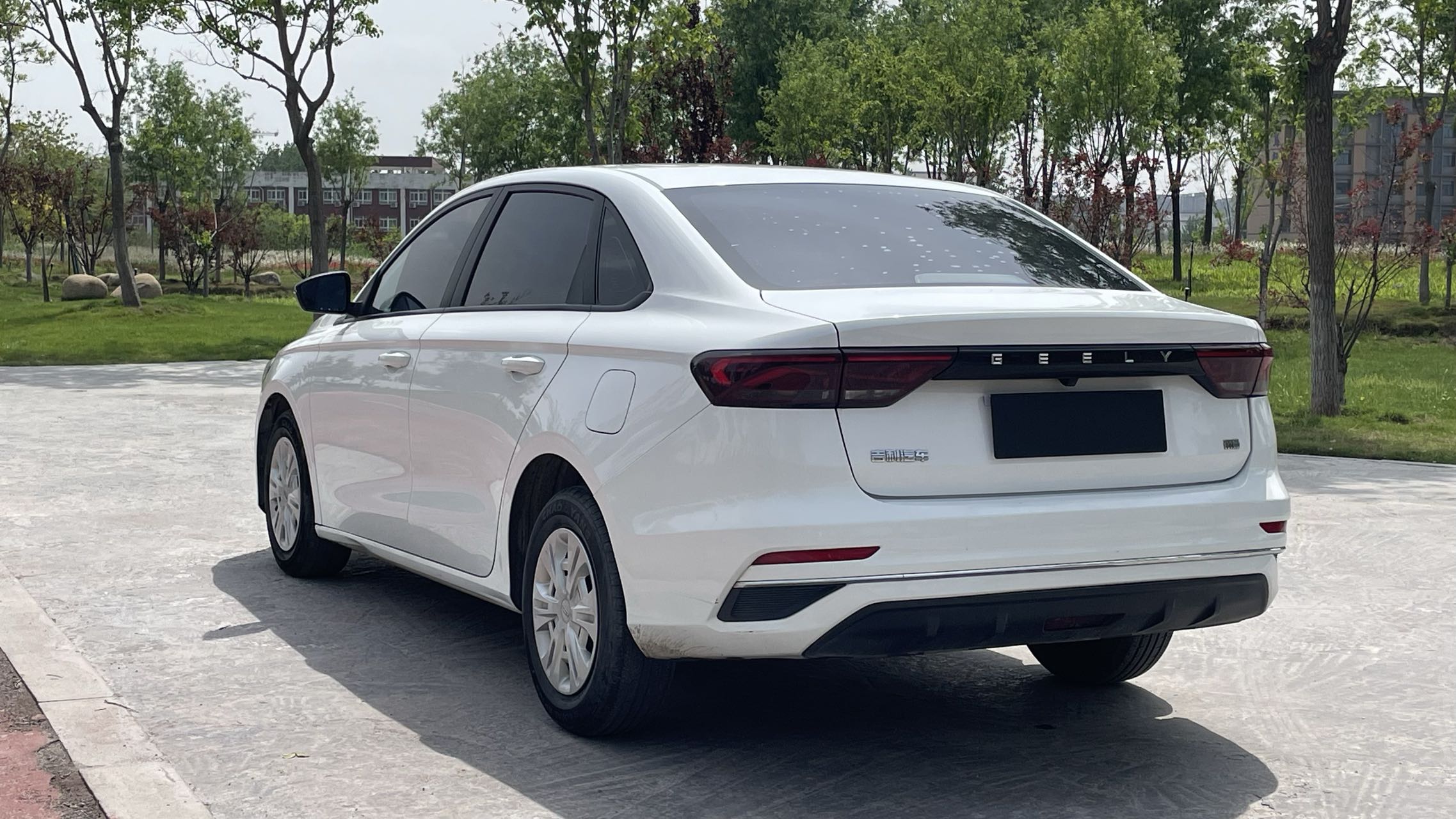 GEELY Emgrand 2023 #6 GEELY Emgrand 2023 car image #6