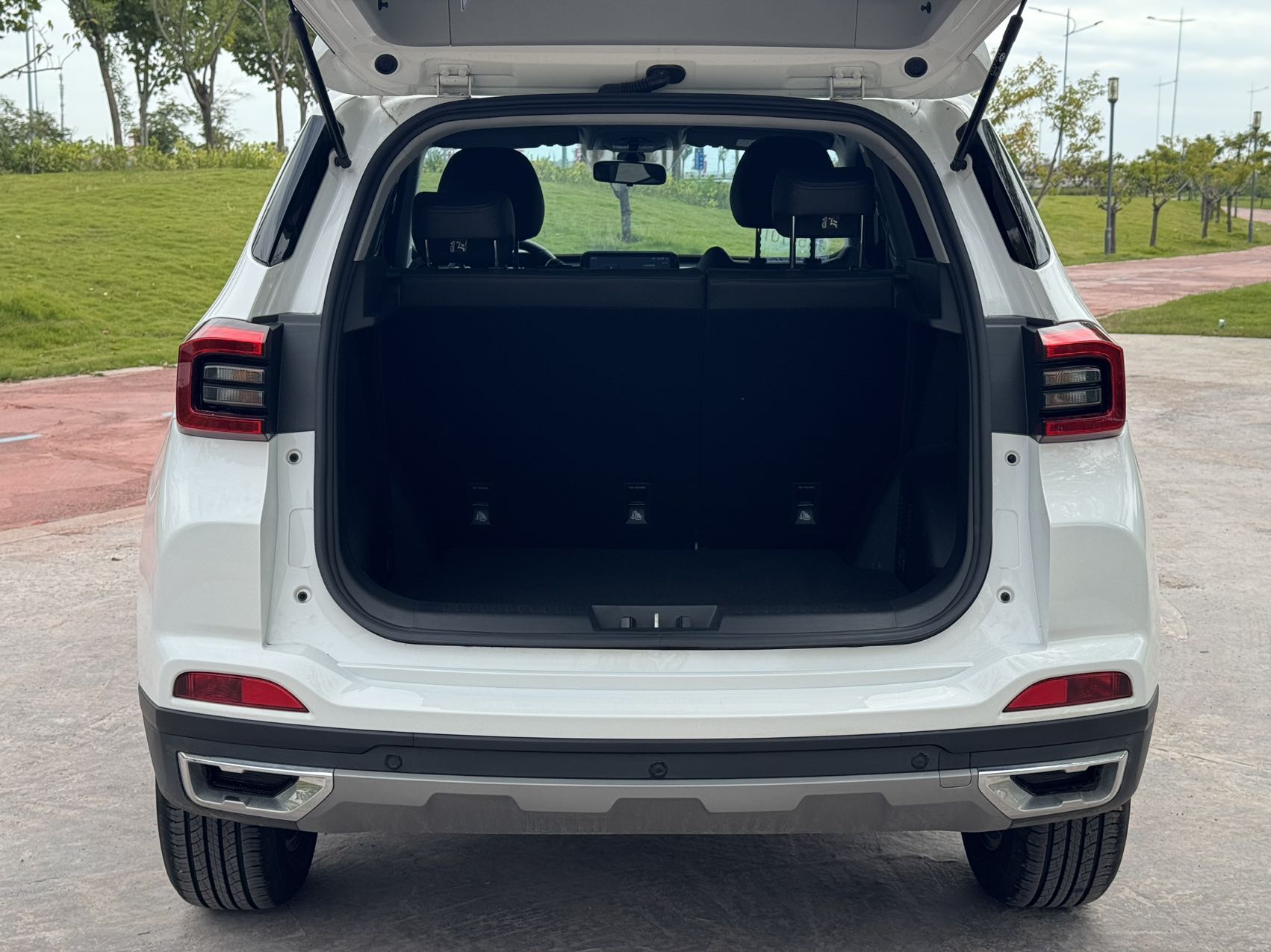 Chery Tiggo 5x 2025 #10 Chery Tiggo 5x 2025 صورة سيارة #10