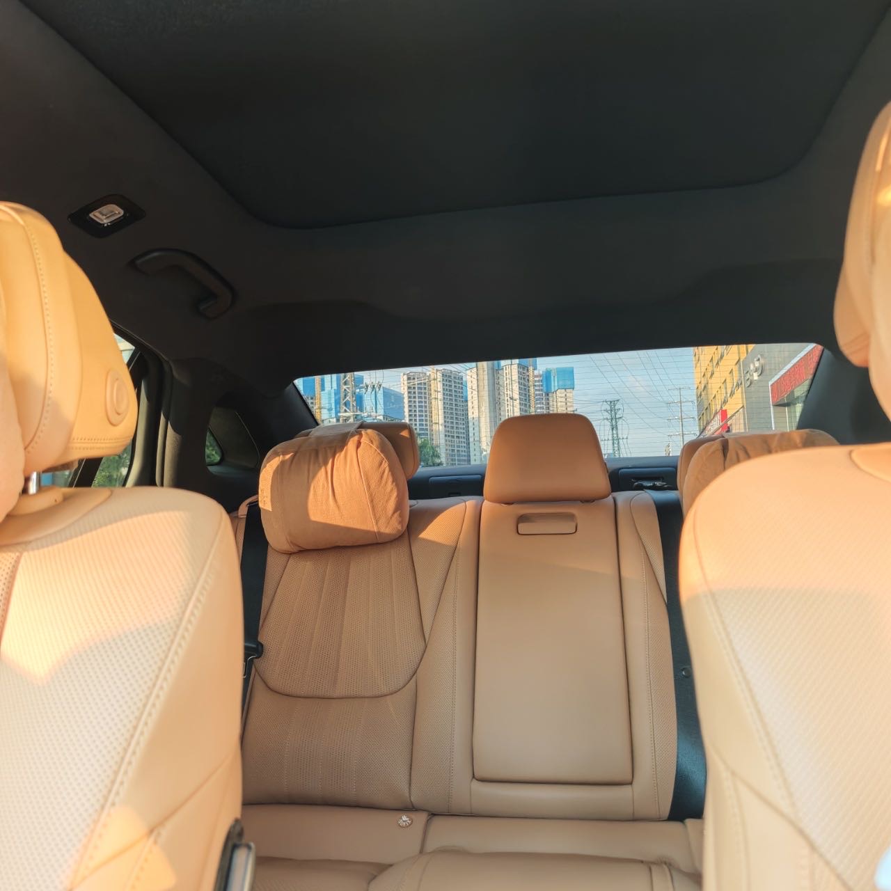 BYD HanL 2025 صورة سيارة #3