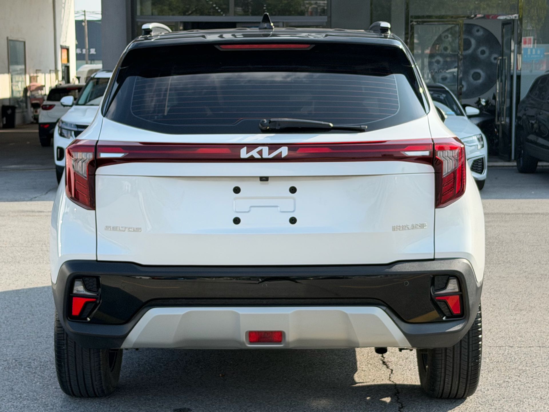 Kia Seltos 2023 #4 Kia Seltos 2023 car image #4