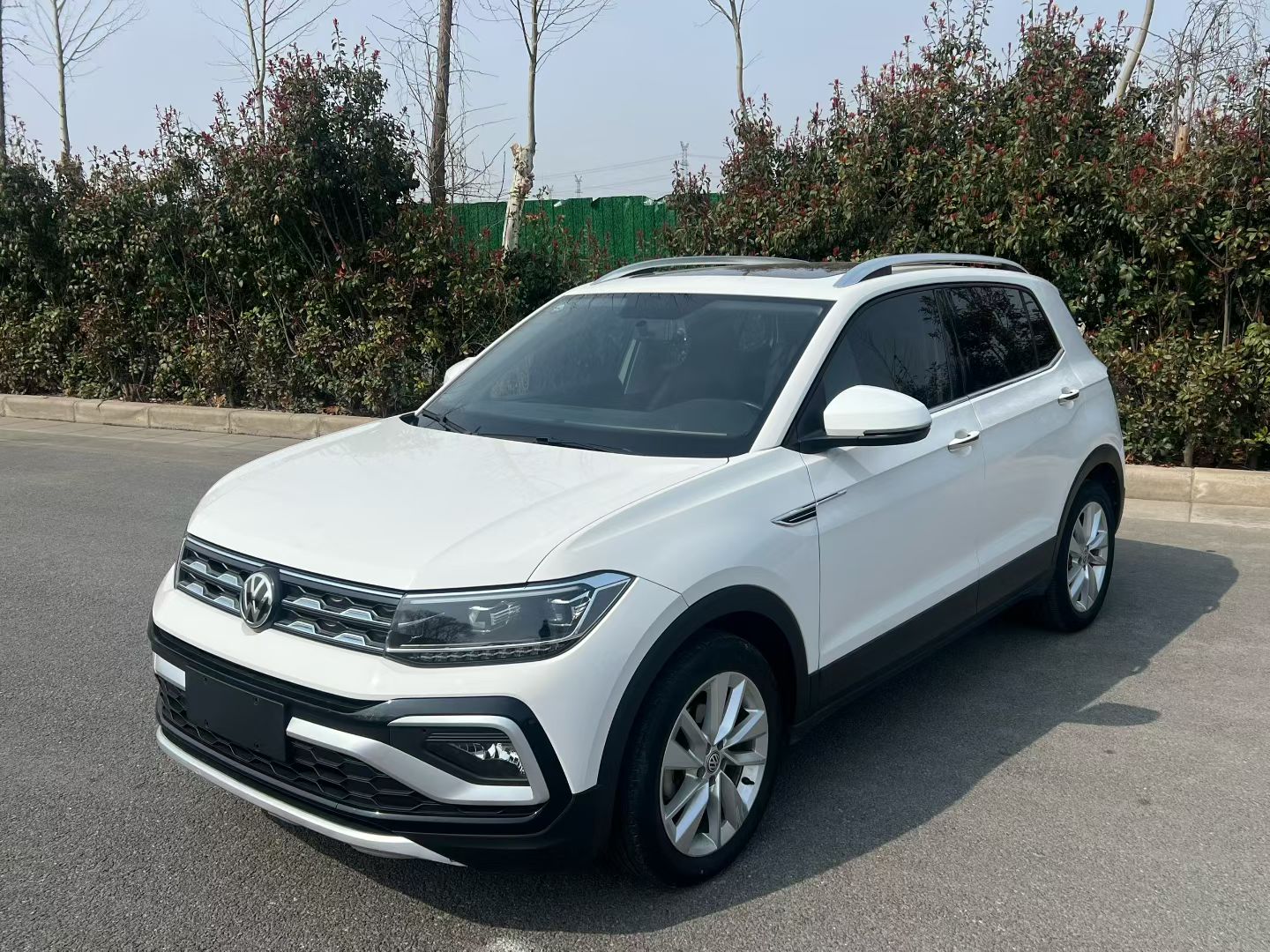 Volkswagen T-Cross 2019 Volkswagen T-Cross 2019 car image