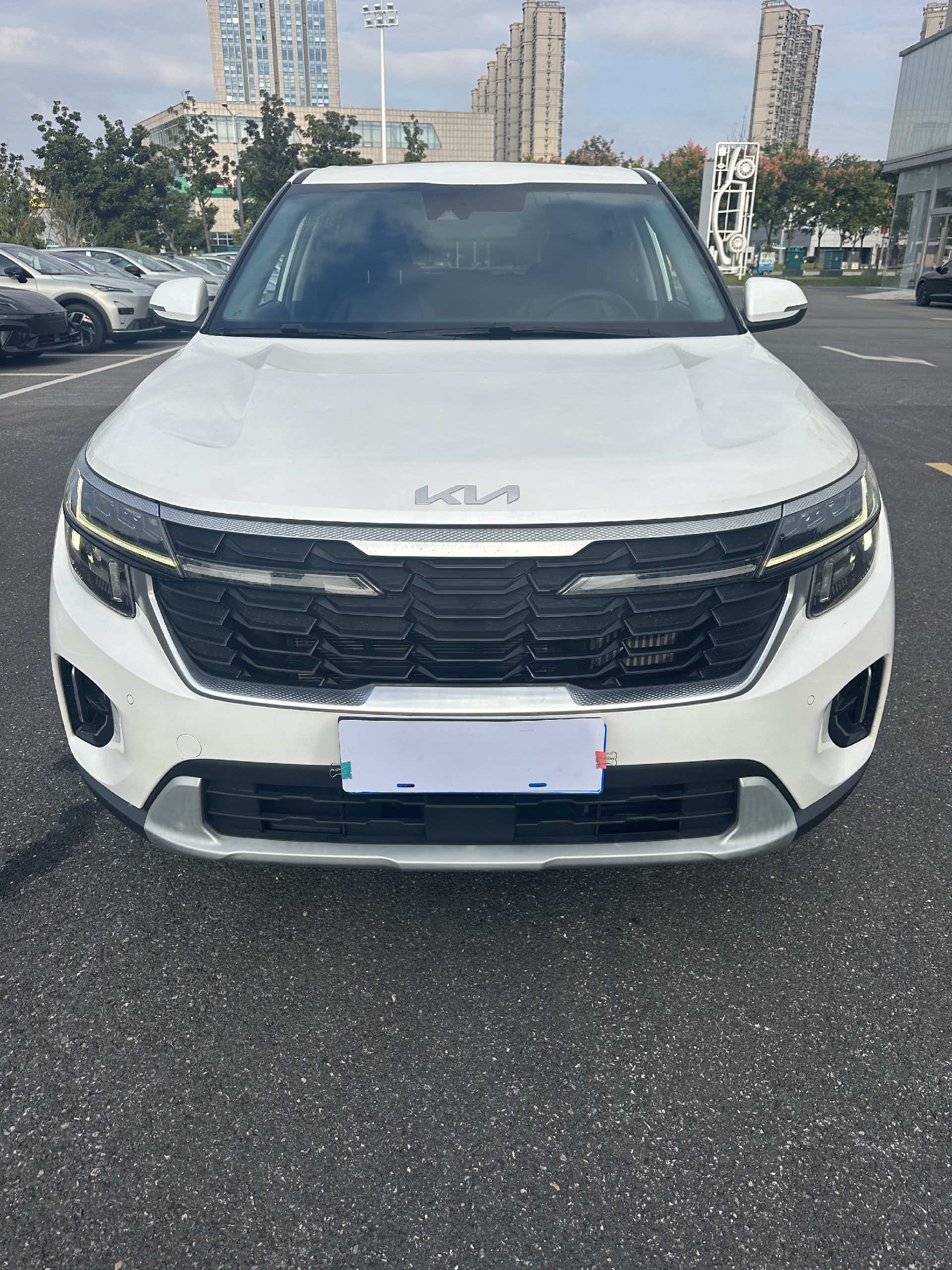 Kia Seltos 2023 #2 Kia Seltos 2023 imagen de coche #2