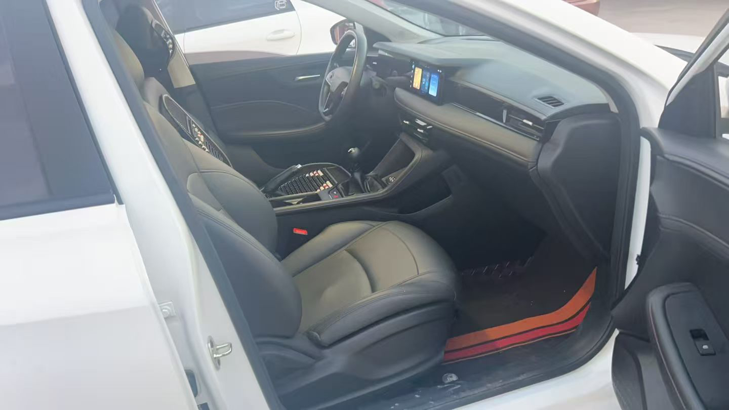 Roewe i5 2024 #6 Roewe i5 2024 imagen de coche #6